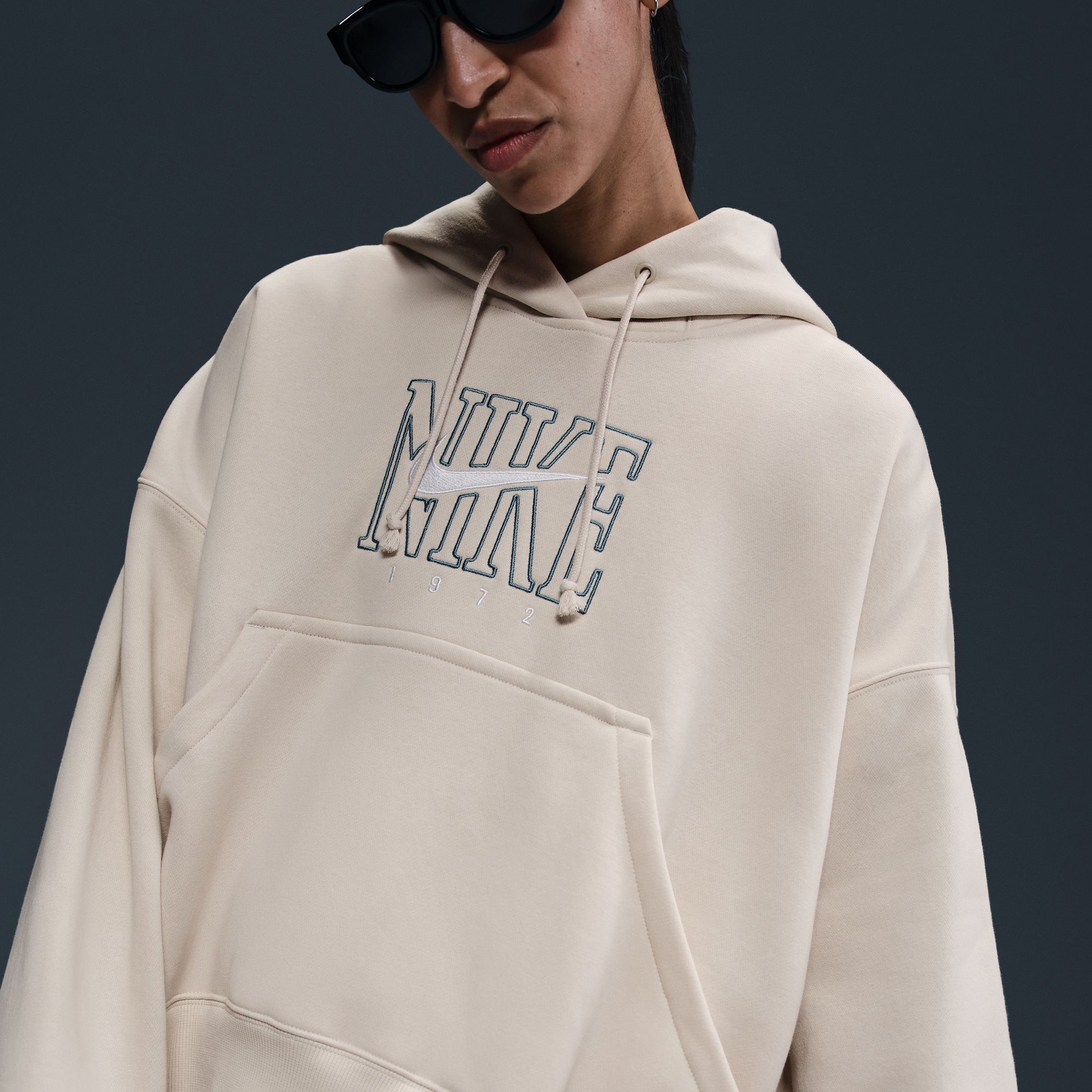 Nike Sportswear Phoenix Fleece Oversized Kadın Bej Sweatshirt