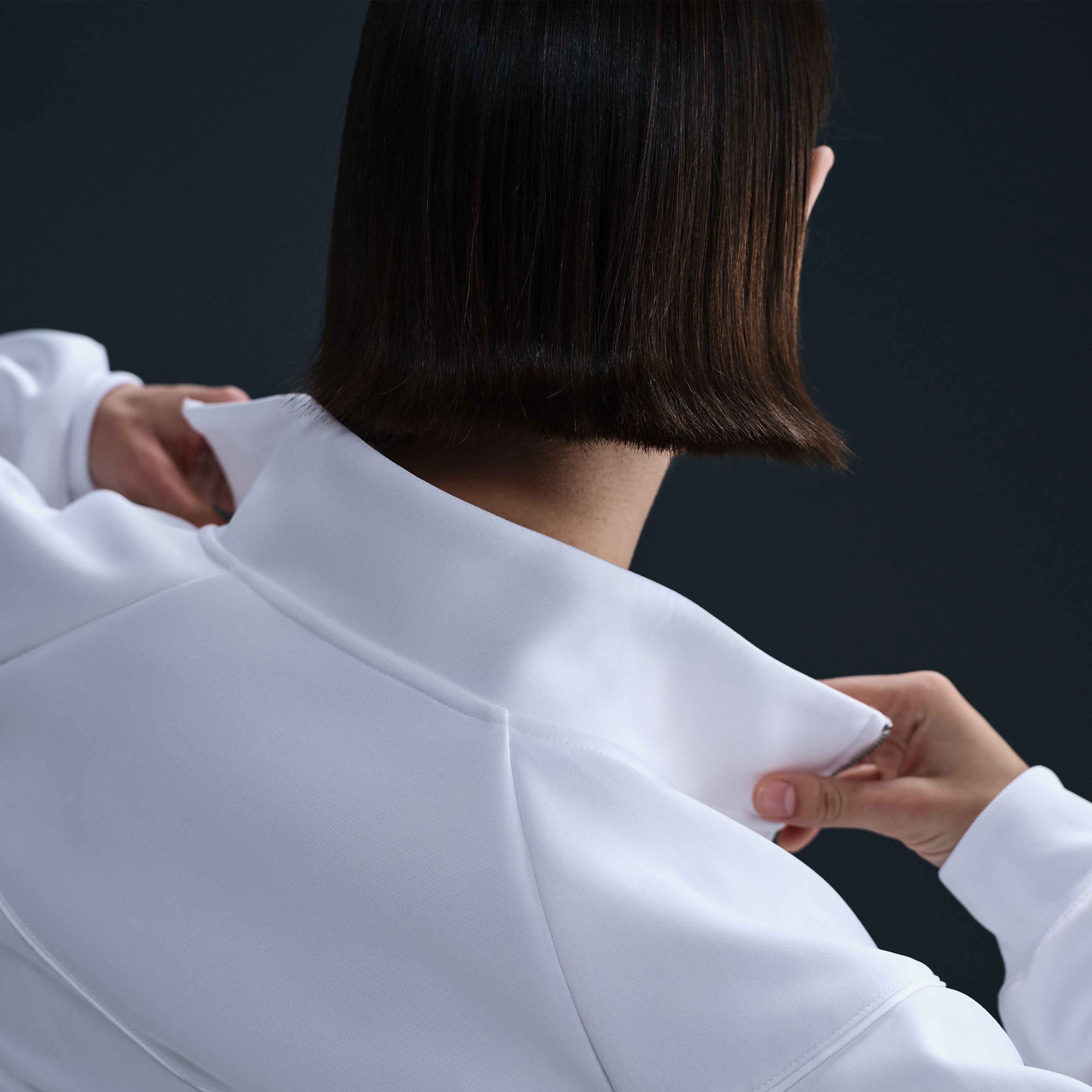 Nike Sportswear Windrunner Kadın Beyaz Ceket