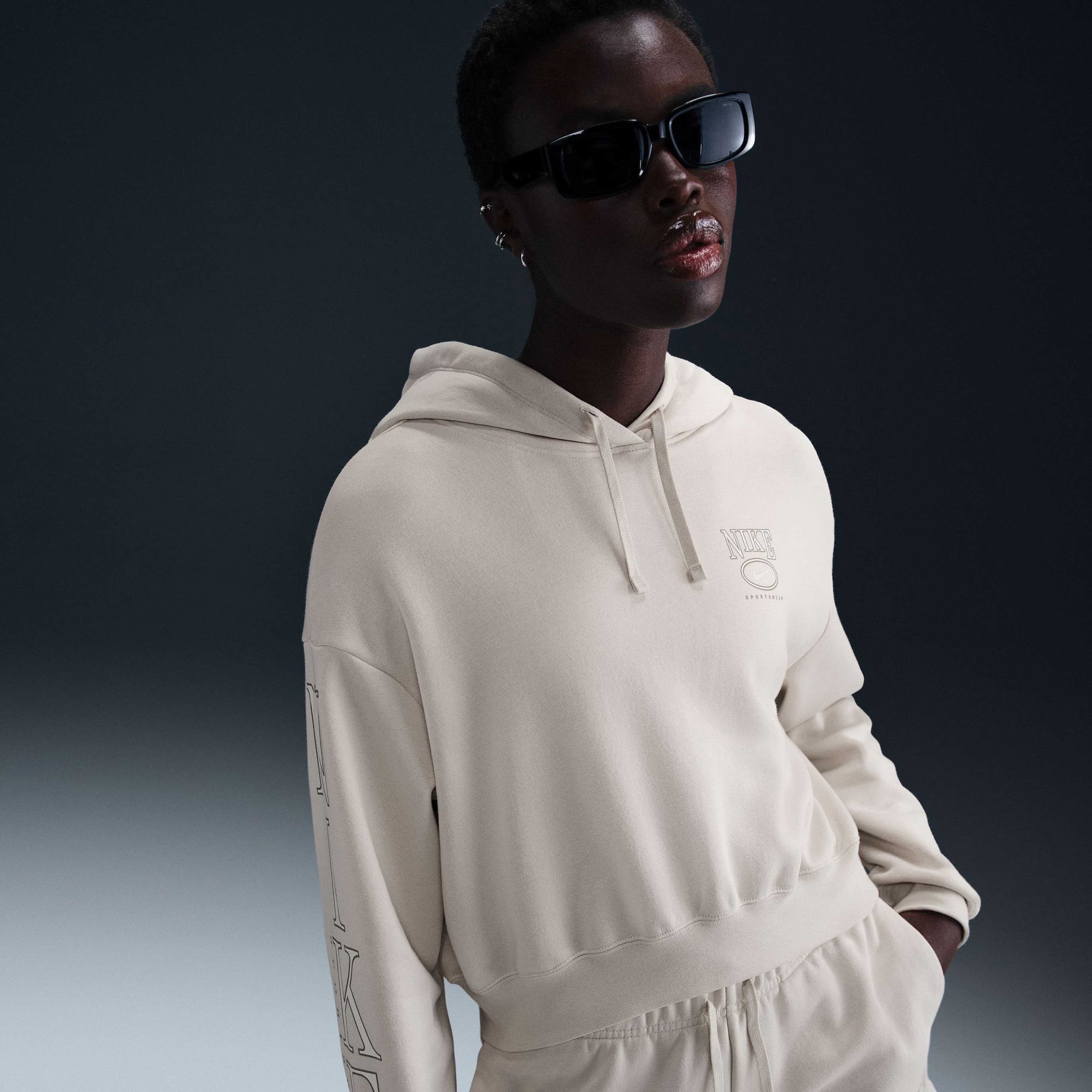 Nike Sportswear Club Fleece Cropped Kadın Bej Hoodie