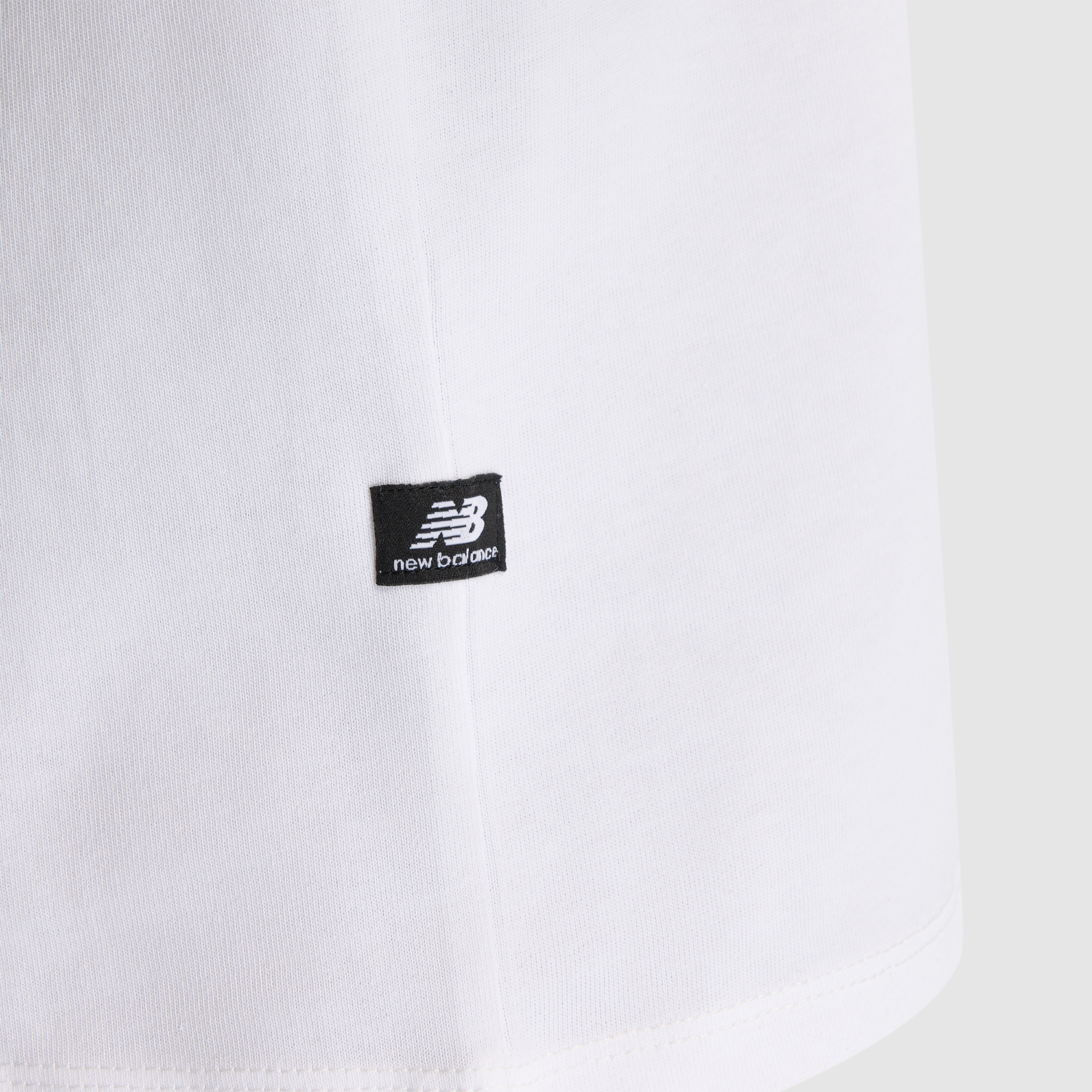 New Balance Erkek Beyaz T-Shirt