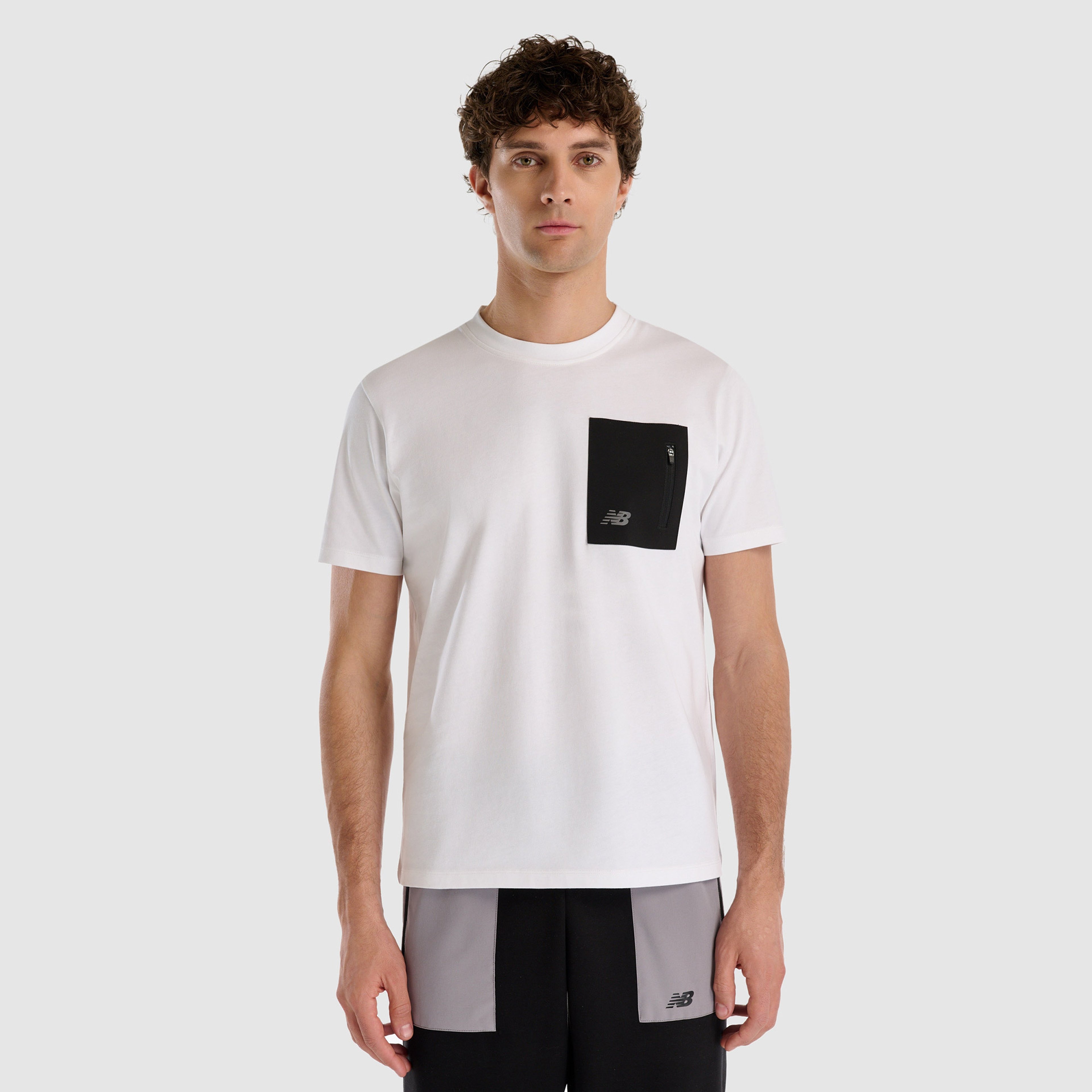 New Balance Erkek Beyaz T-Shirt