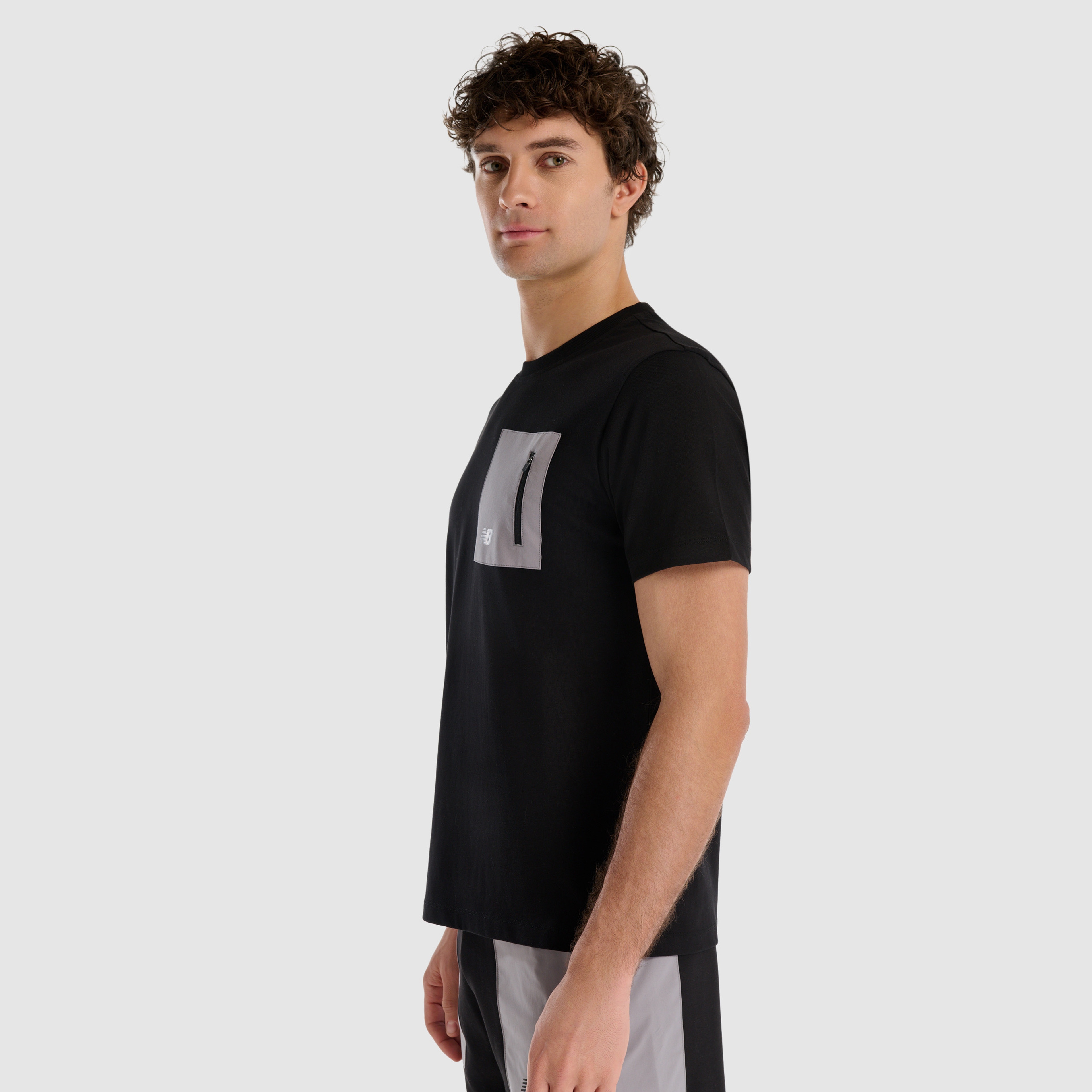 New Balance Erkek Siyah T-Shirt