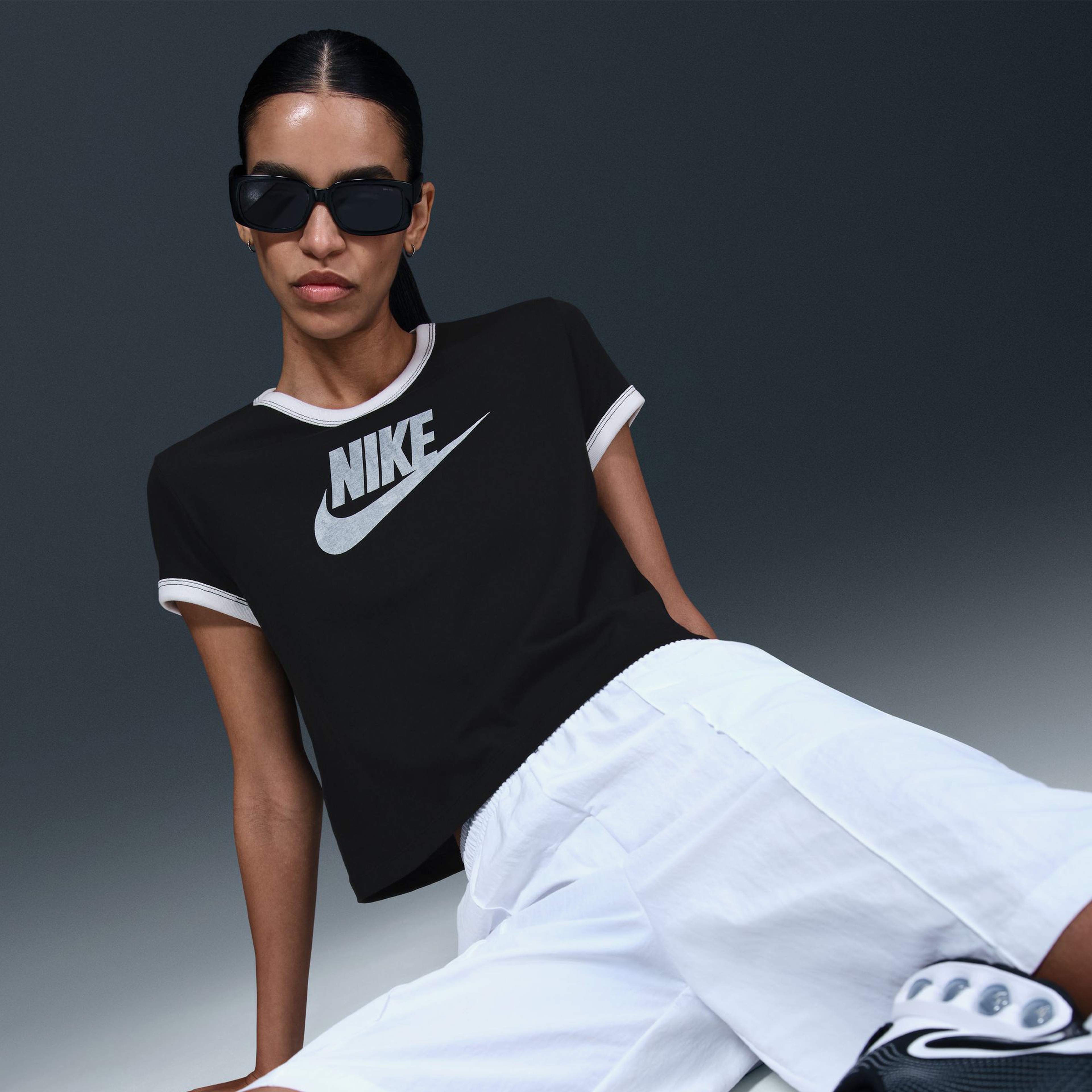 Nike Ringer Kadın Siyah T-Shirt