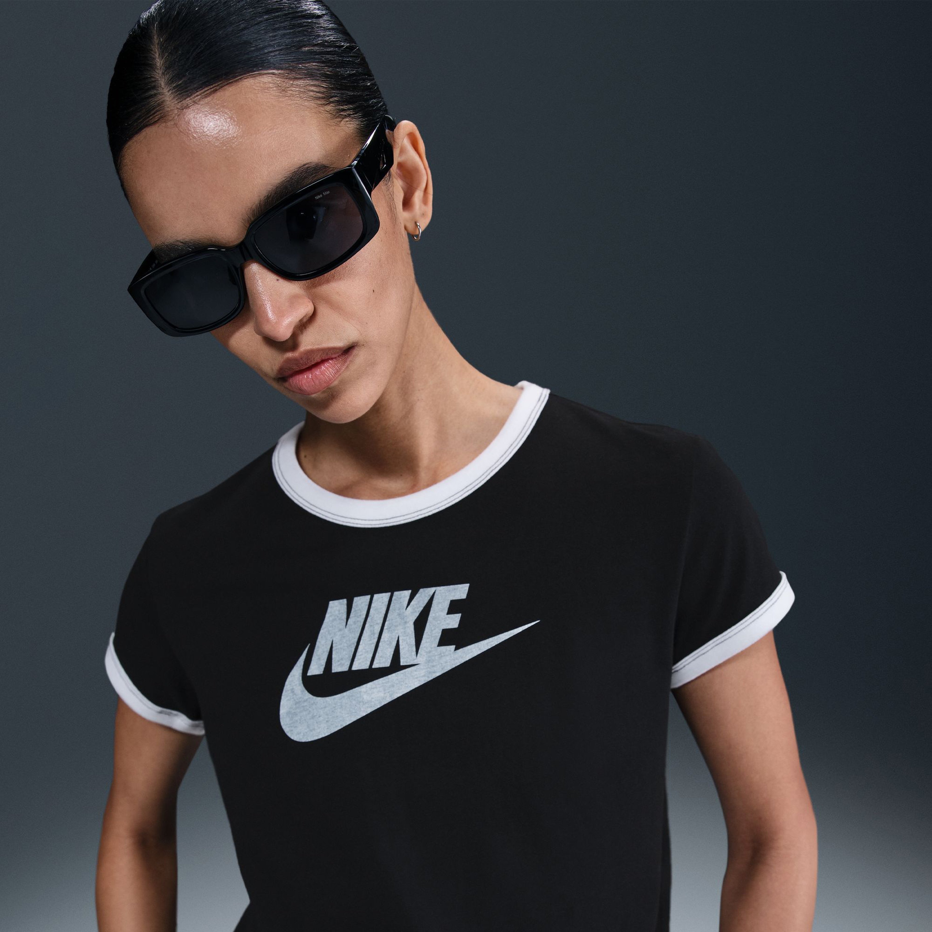 Nike Ringer Kadın Siyah T-Shirt