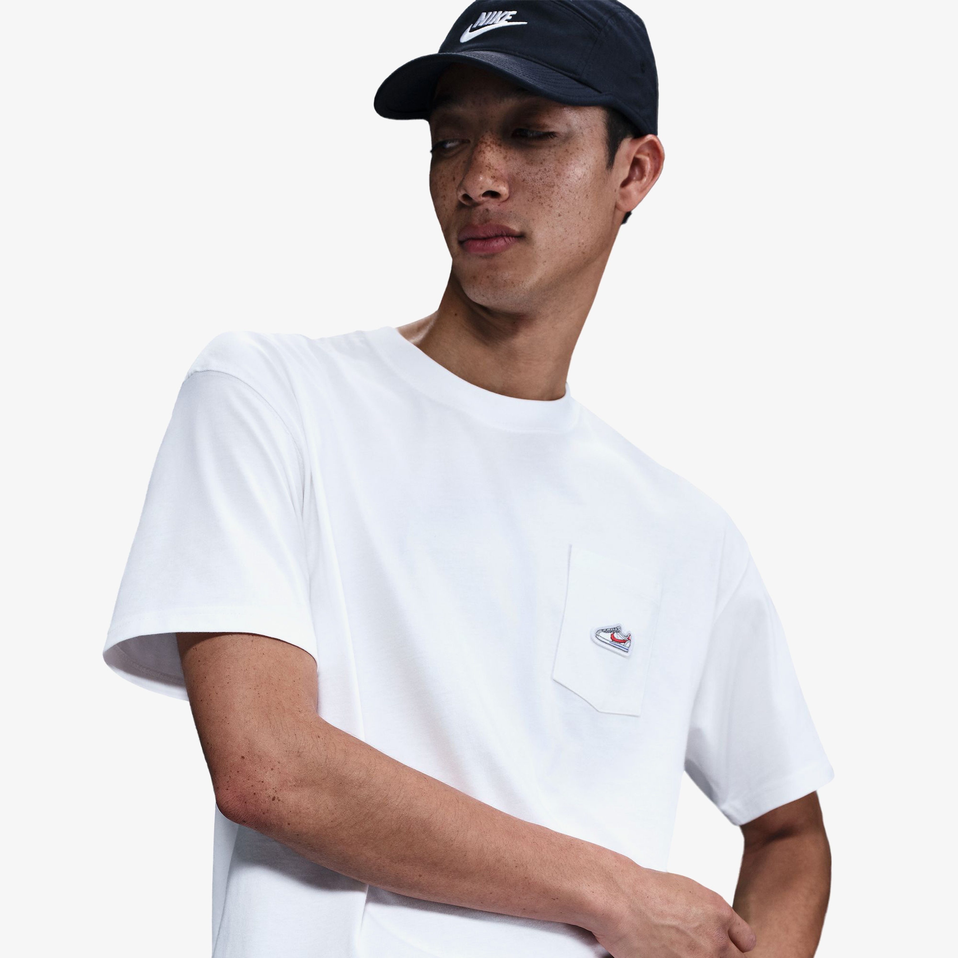 Nike Sportswear Erkek Beyaz T-Shirt