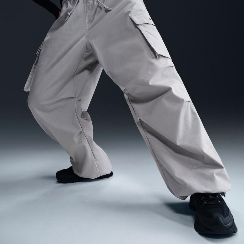 Nike Street Kadın Gri Pantolon