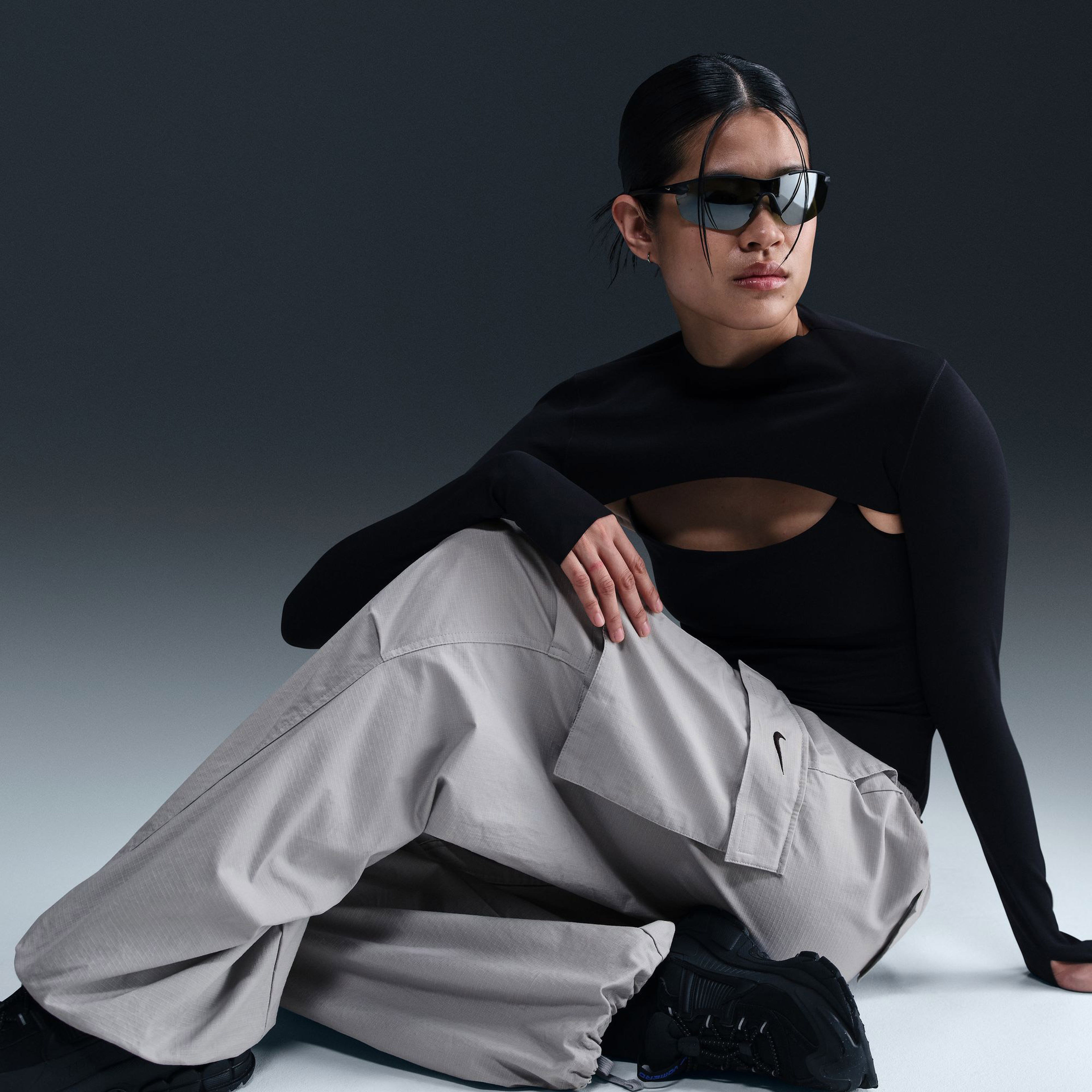 Nike Street Kadın Gri Pantolon