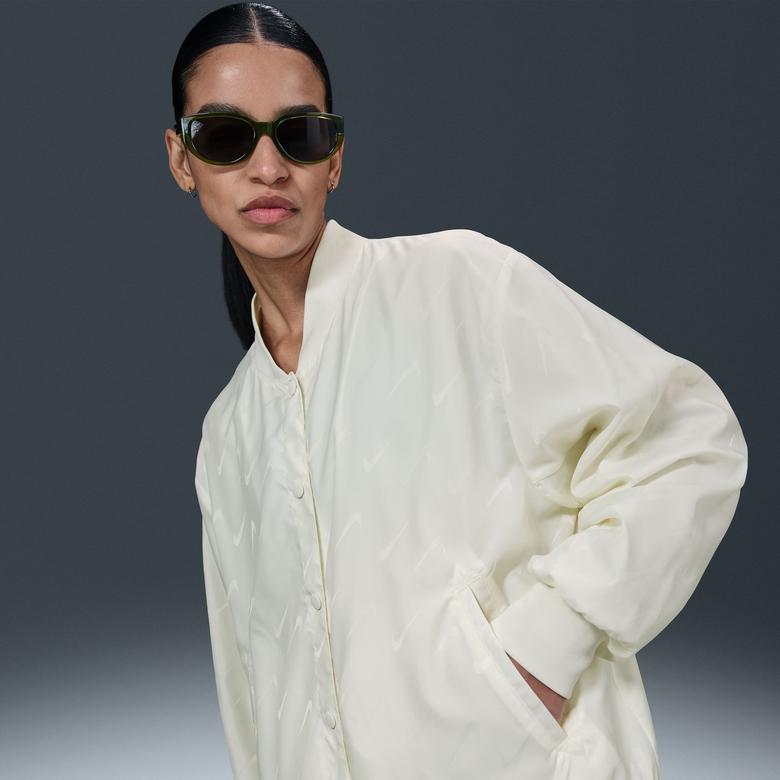 Nike Sportswear Kadın Beyaz Ceket