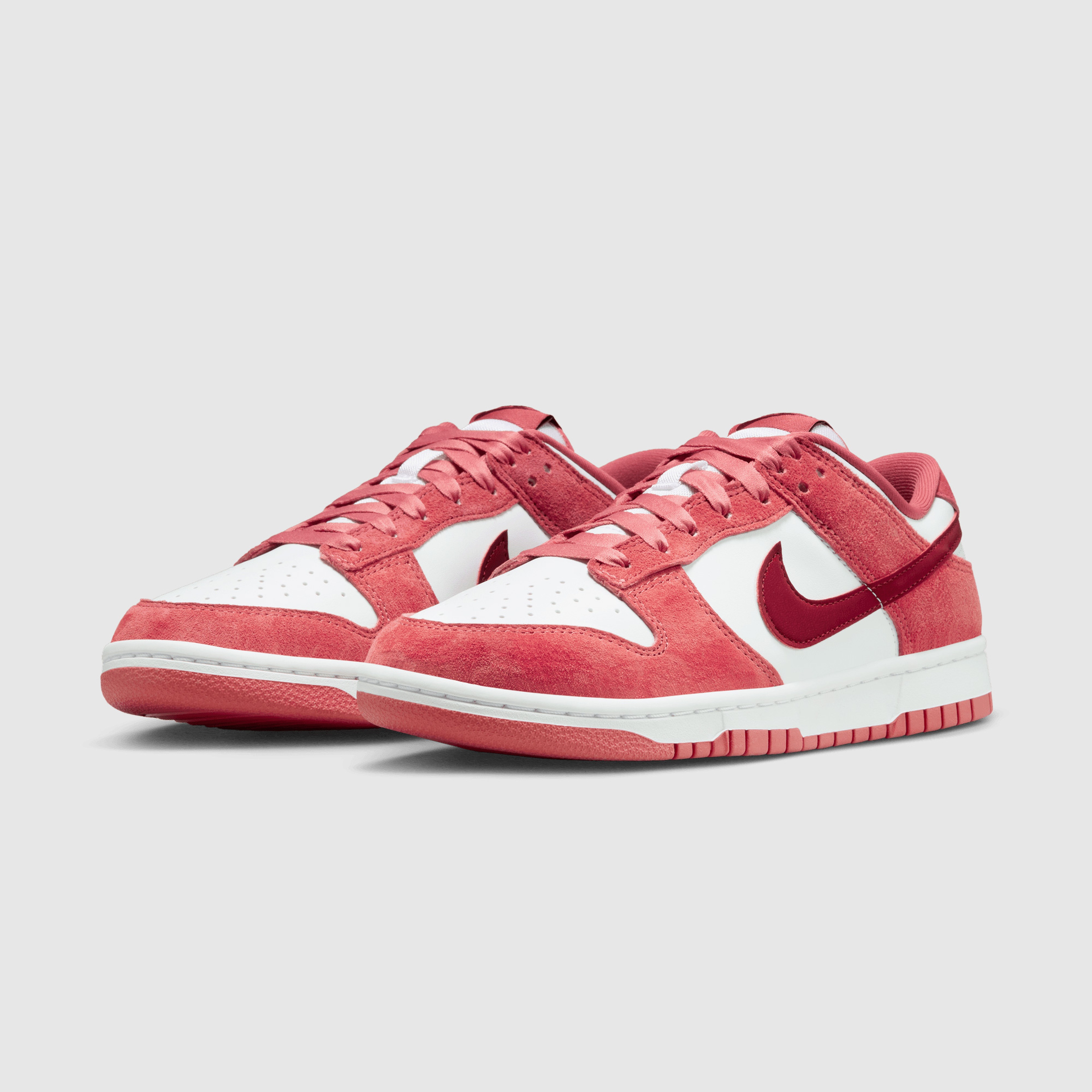 Nike Dunk Low Sportswear Kadın Beyaz Spor Ayakkabı