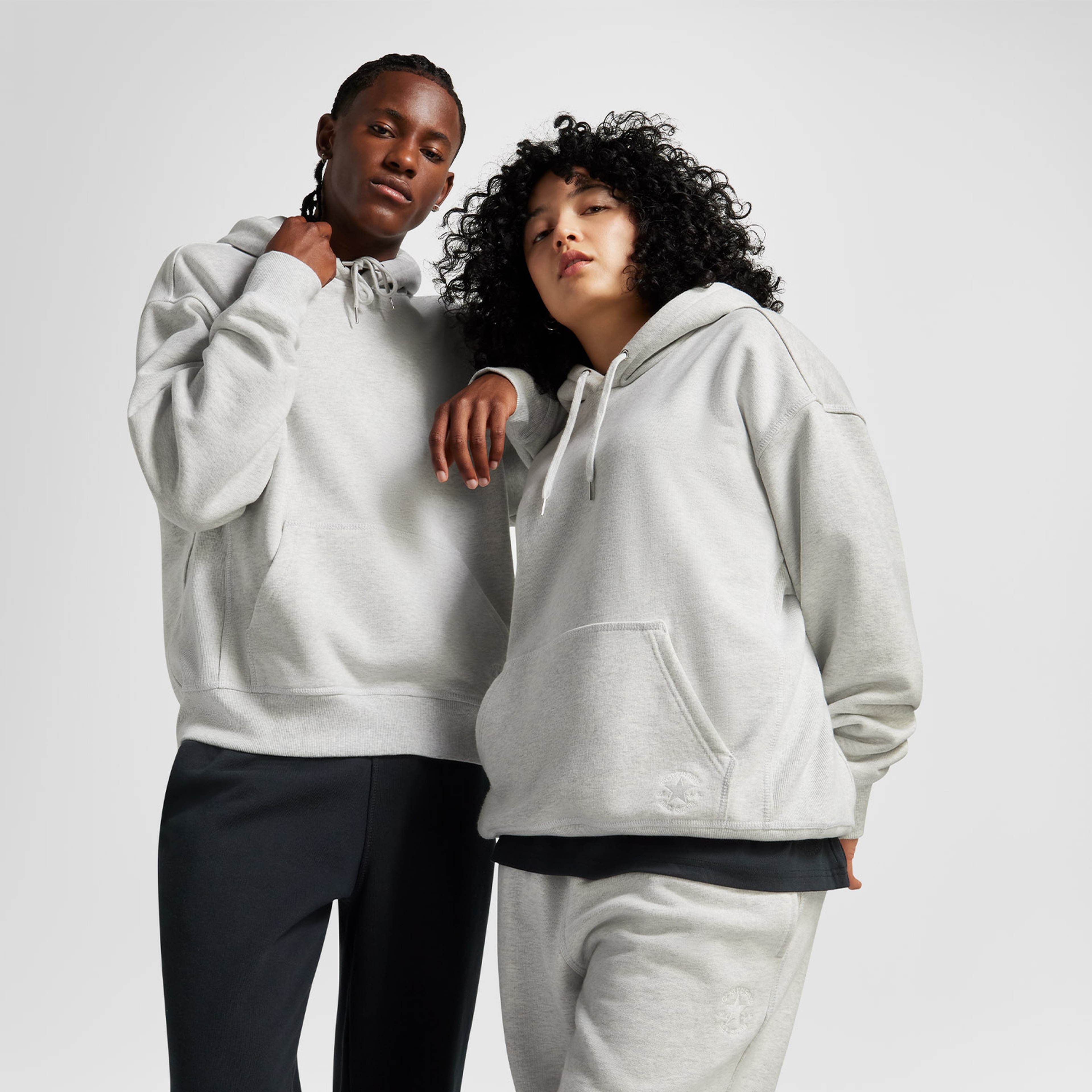 Converse Unisex Loose Fit Gri Sweatshirt