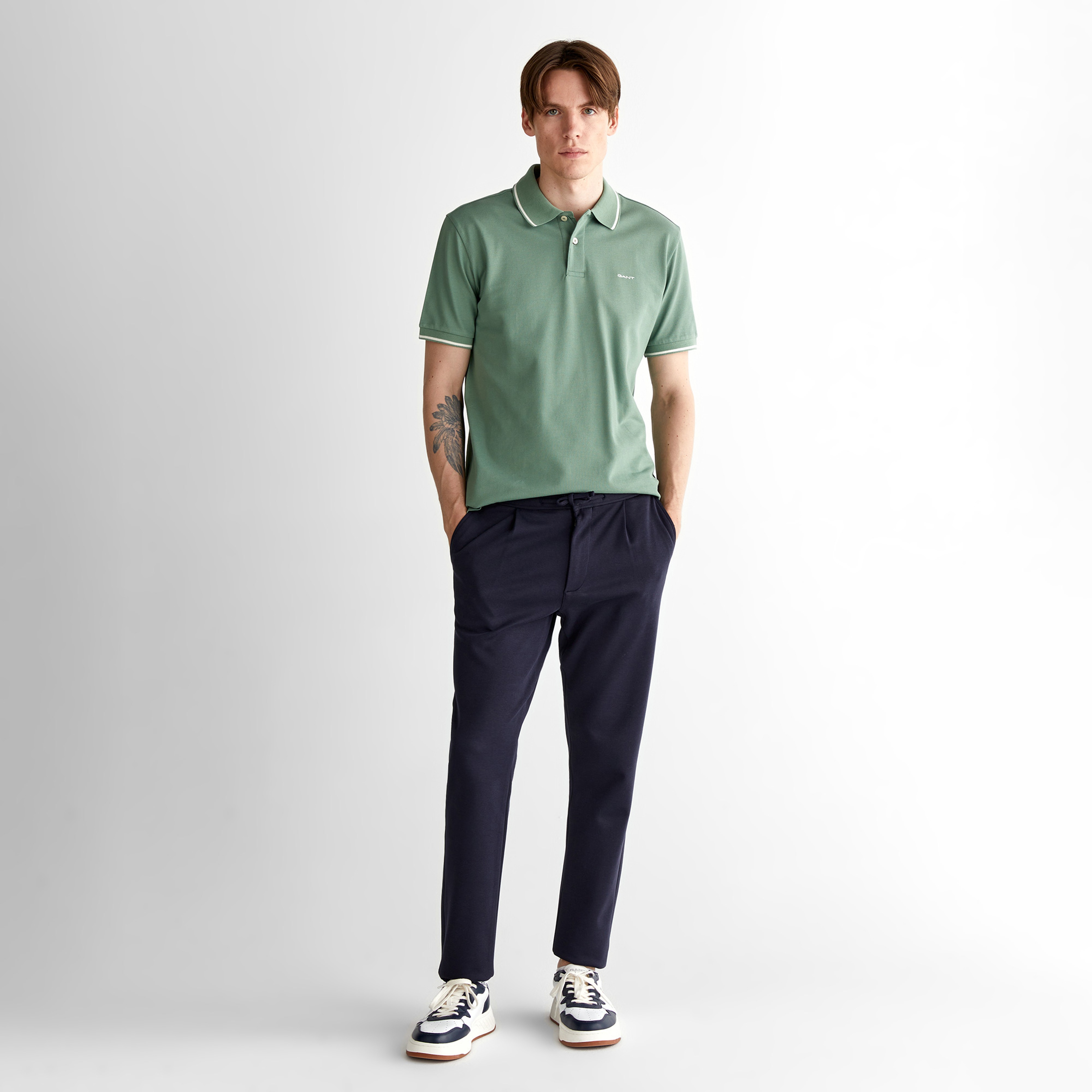 GANT Erkek Lacivert Regular Fit Jogger Pantolon