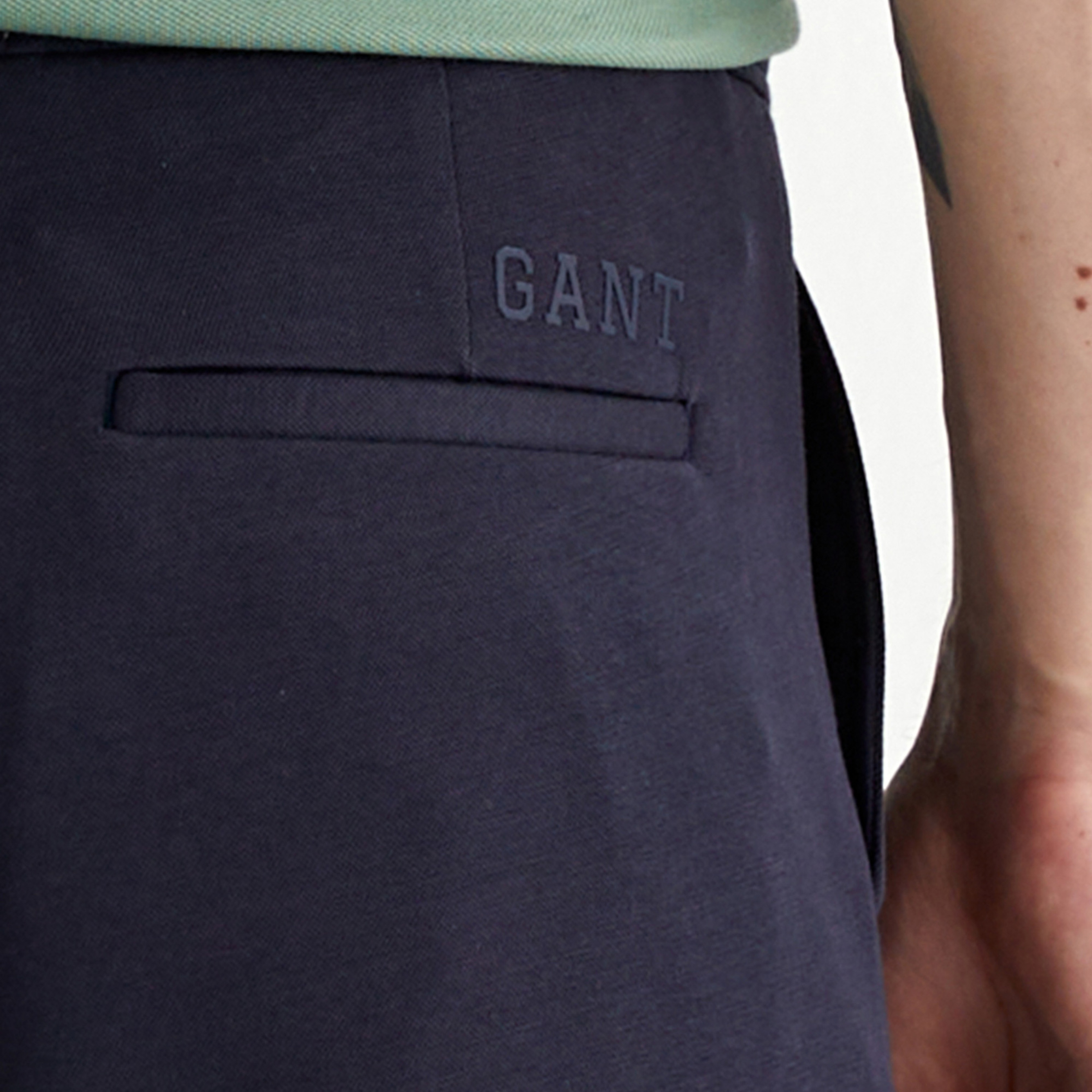 GANT Erkek Lacivert Regular Fit Jogger Pantolon
