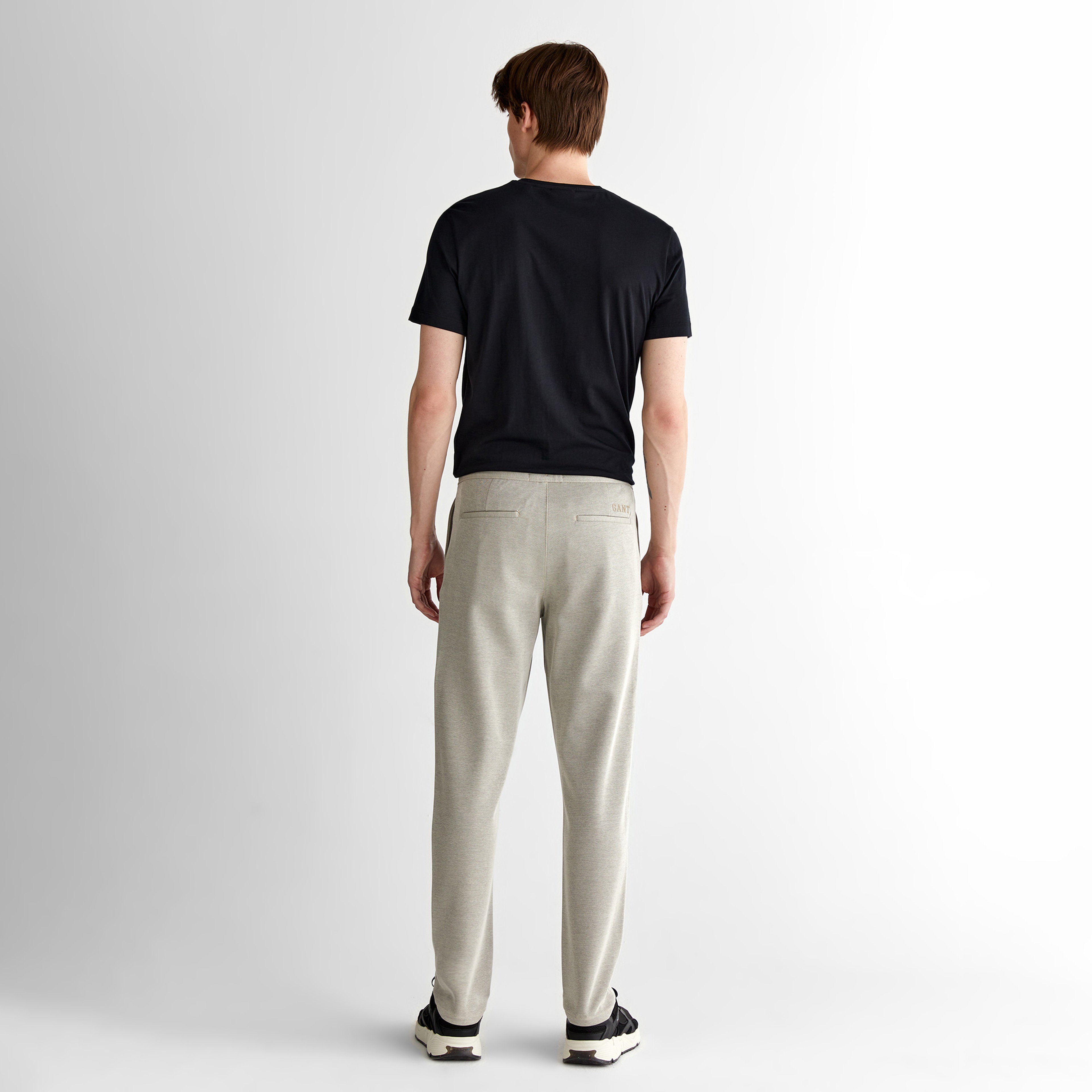 GANT Erkek Bej Jogger Fit Pantolon