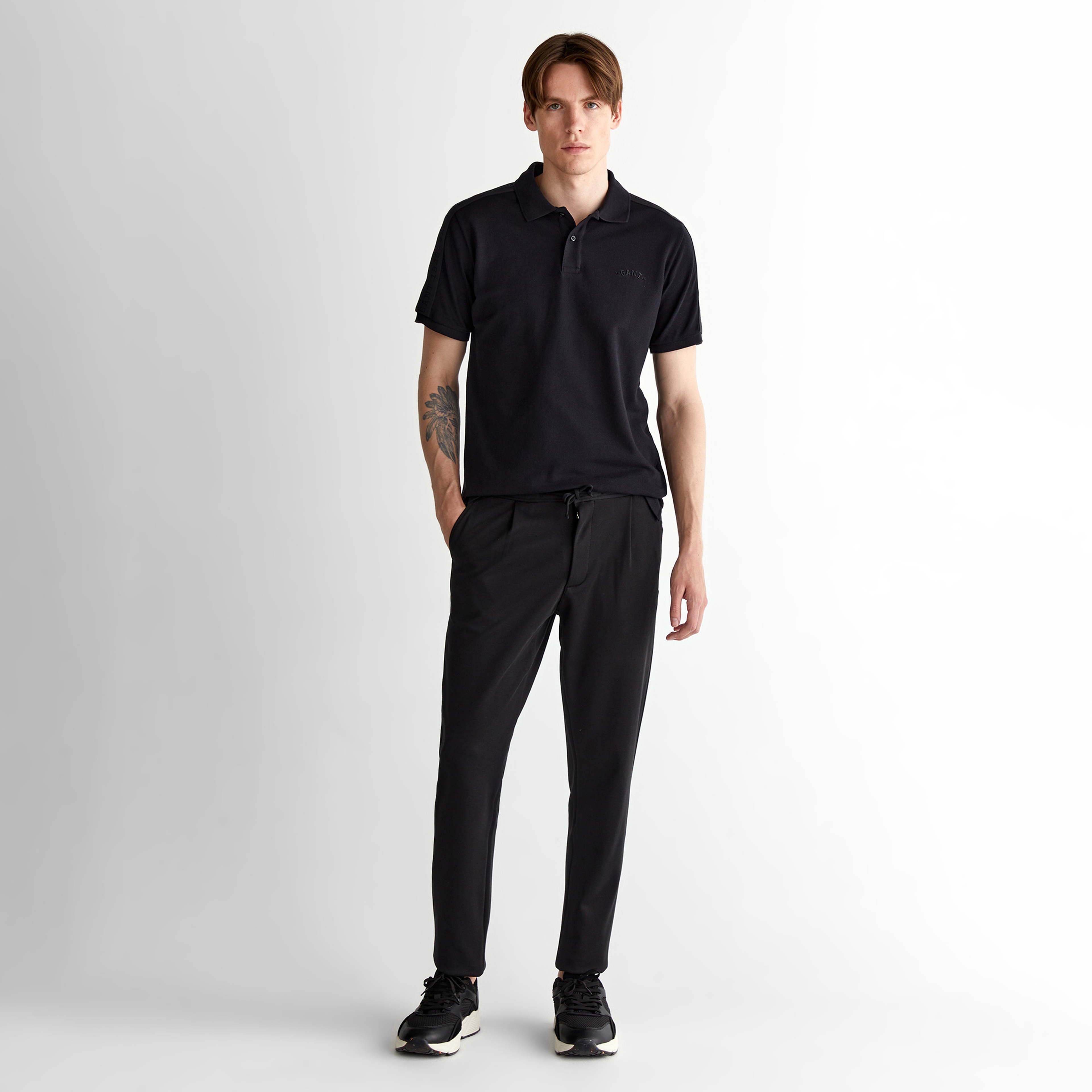 GANT Erkek Siyah Regular Fit Jogger Pantolon