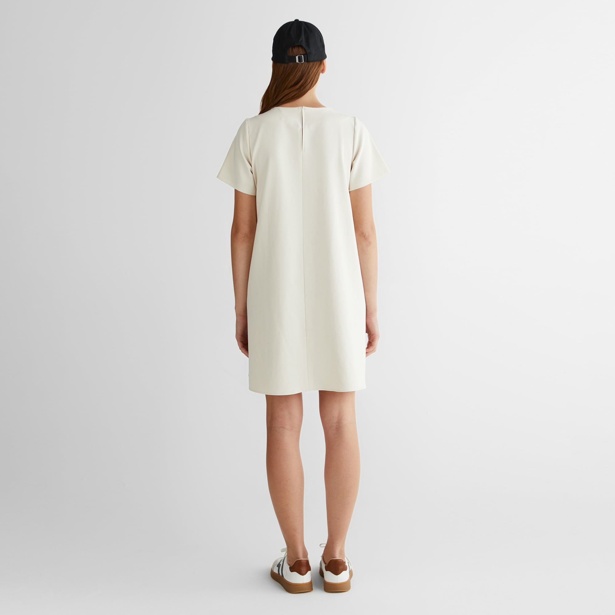 GANT Kadın Krem Bisiklet Yaka Logolu Elbise