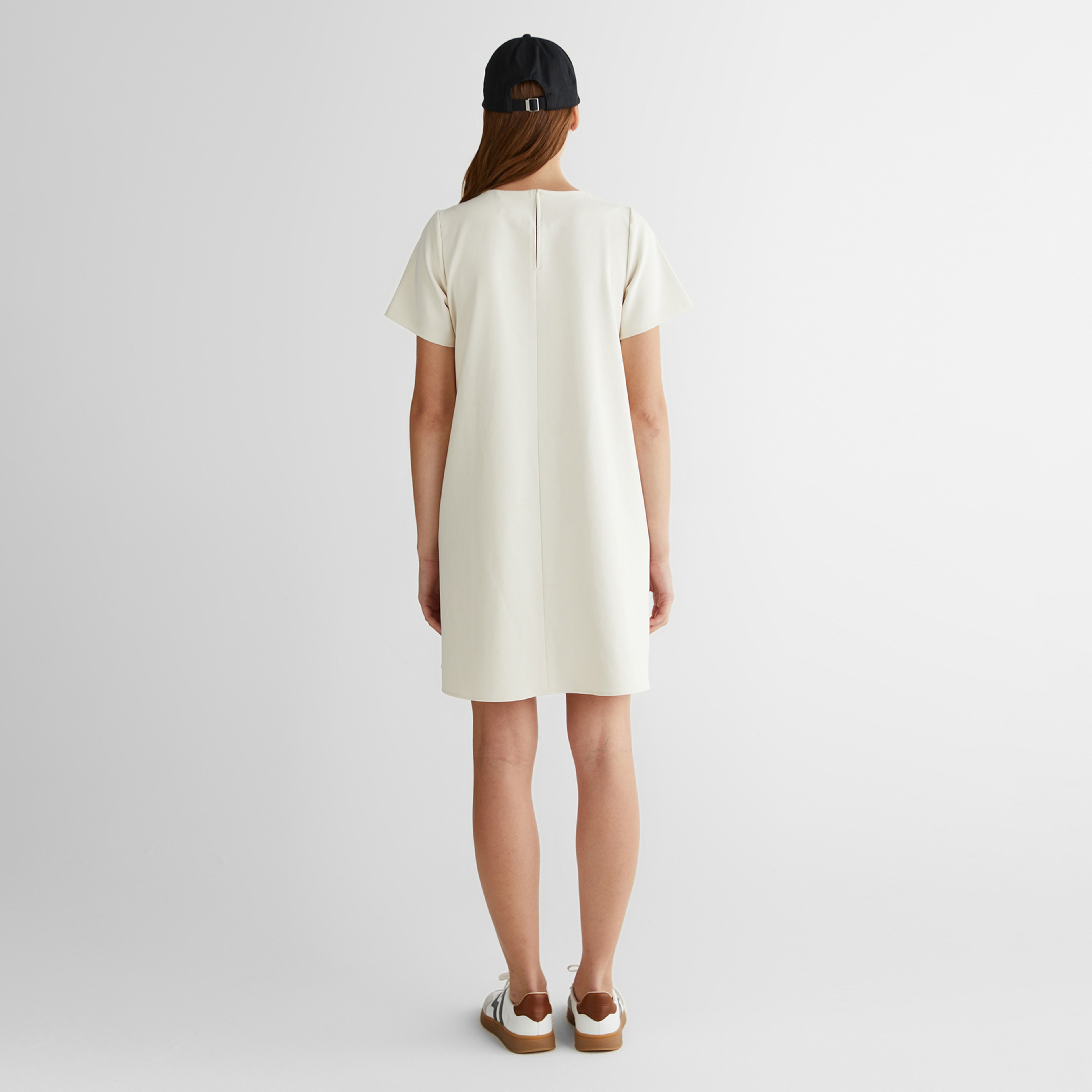 GANT Kadın Krem Bisiklet Yaka Logolu Elbise