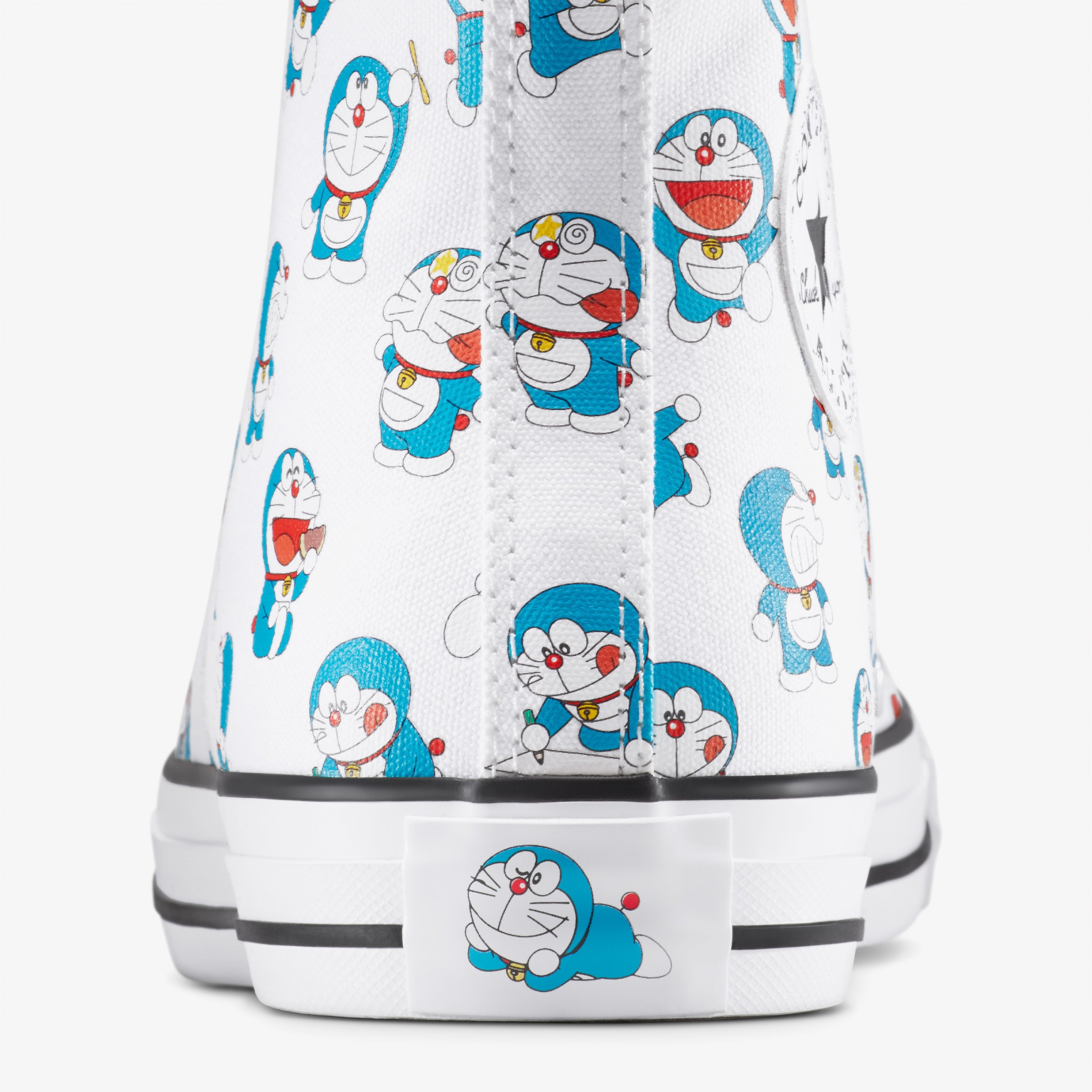 Converse x Doraemon Unisex Beyaz Chuck Taylor All Star Sneaker