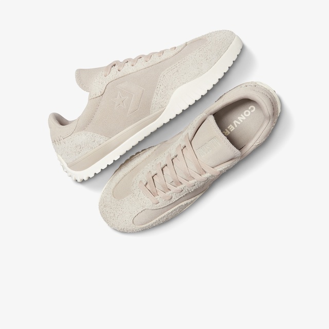 Converse Bej Converse Run Star Trainer Suede