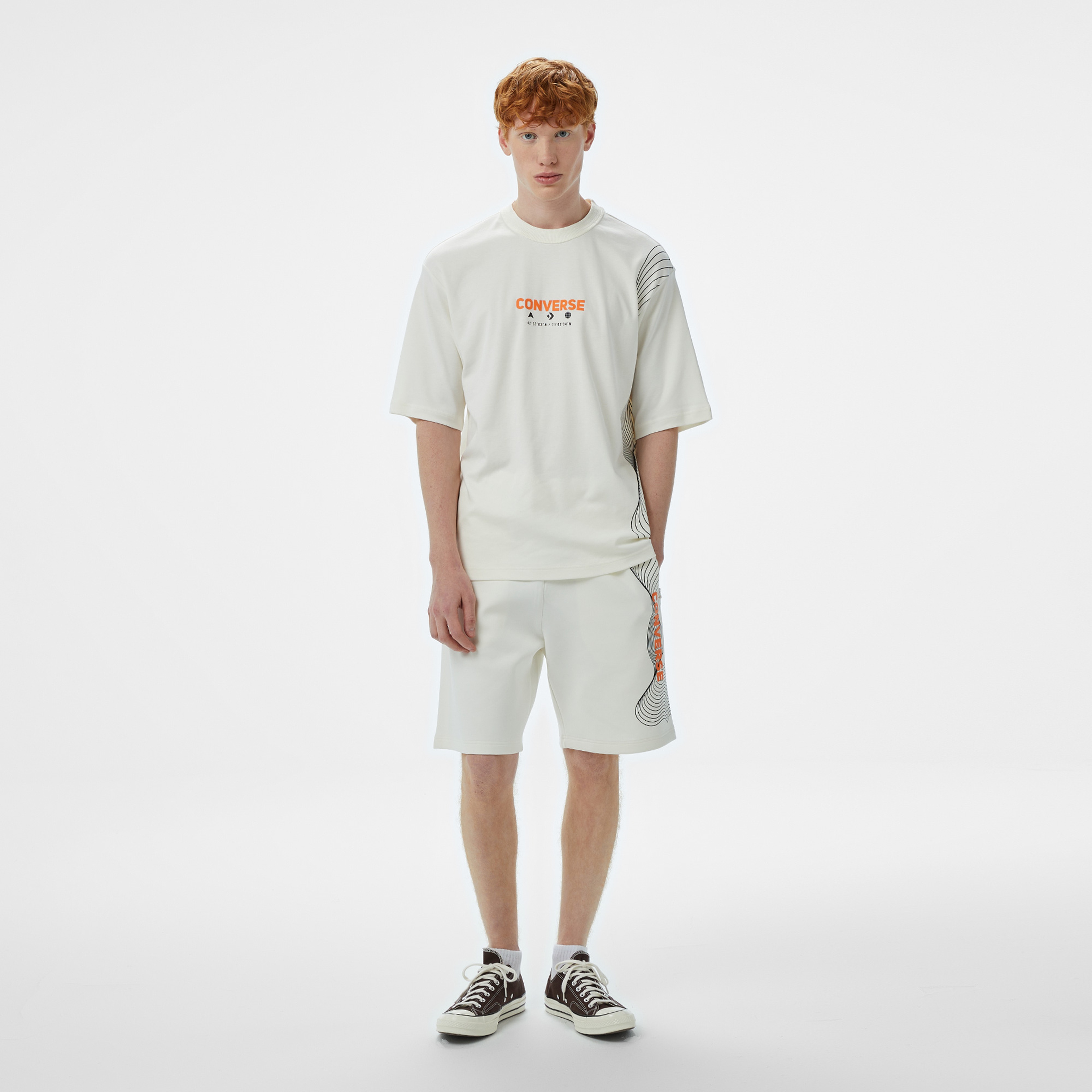 Converse Star Chevron Baskılı Erkek Oversize Fit Krem T-Shirt