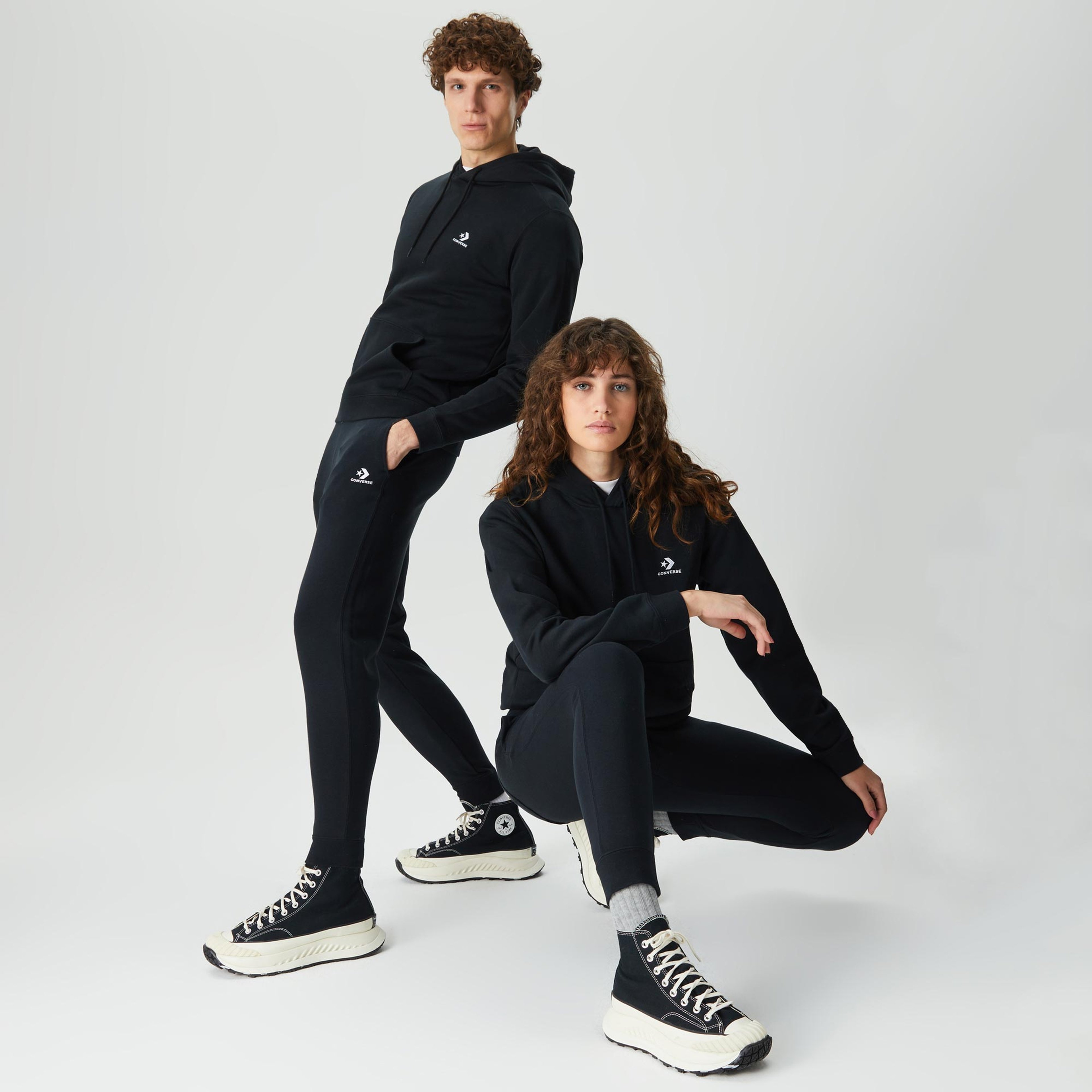 Converse Go-To Star Chevron Standard-Fit Unisex Siyah Günlük Eşofman Altı