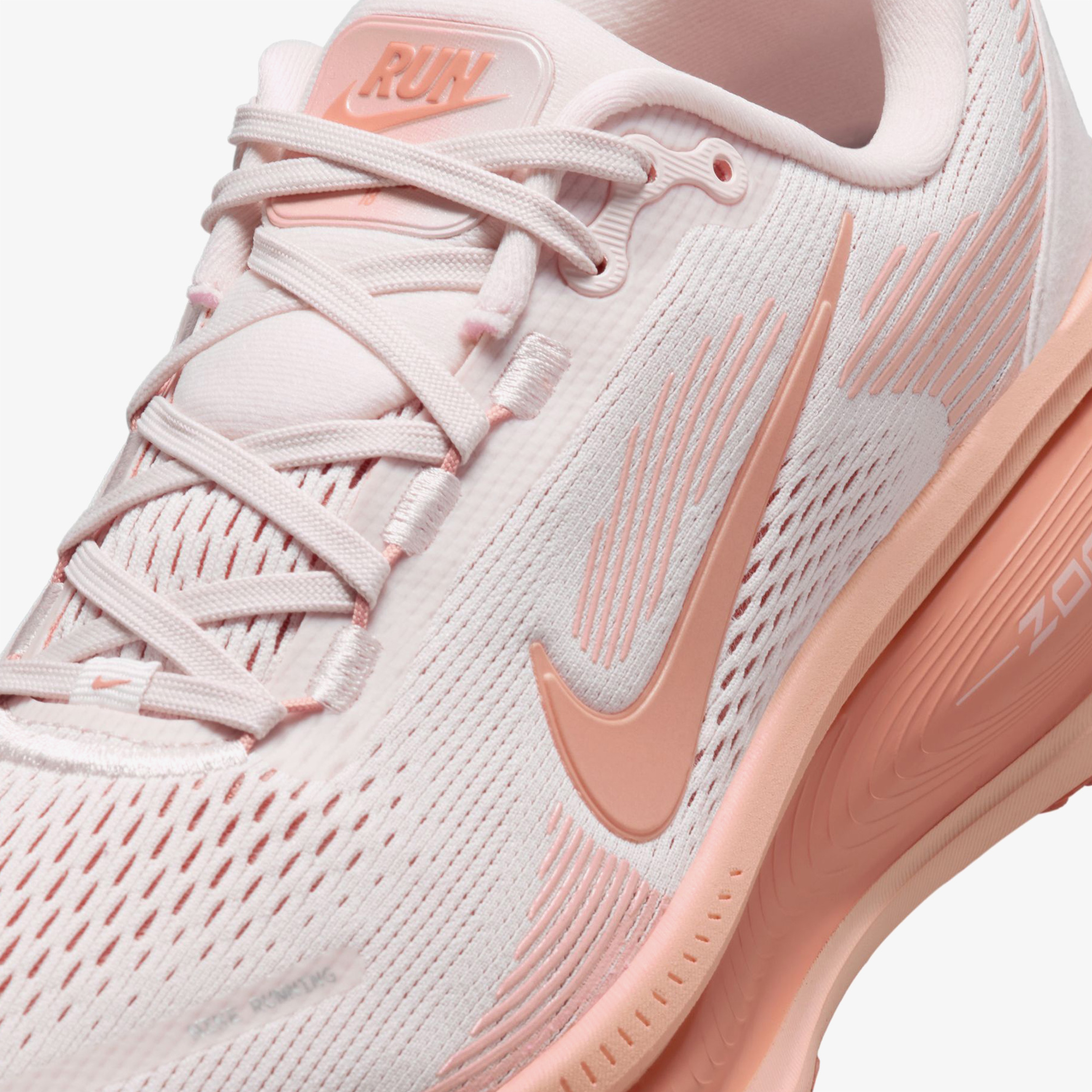 Nike Vomero 18 Kadın Pembe Koşu Ayakkabısı
