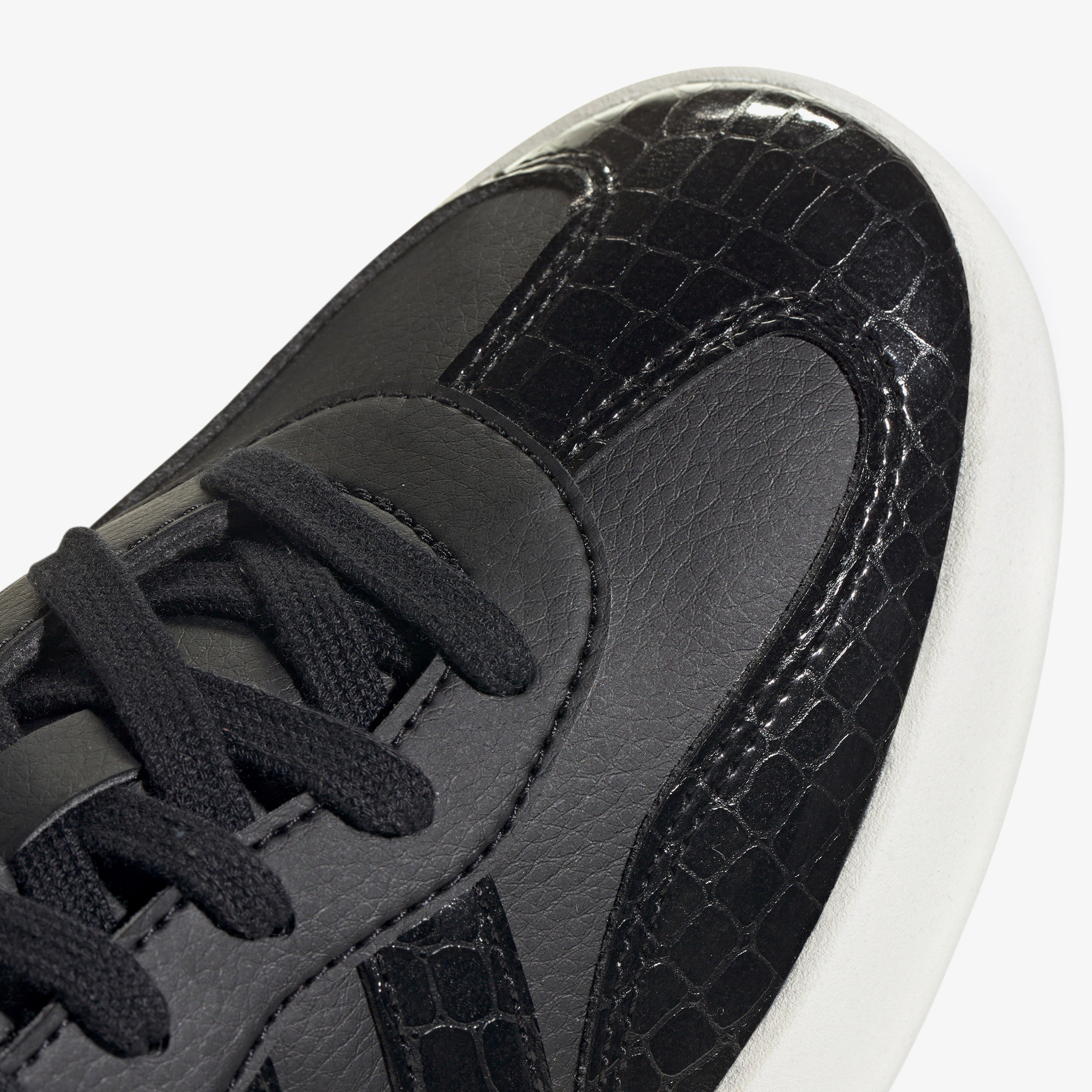 adidas Barreda Kadın Siyah Spor Ayakkabı