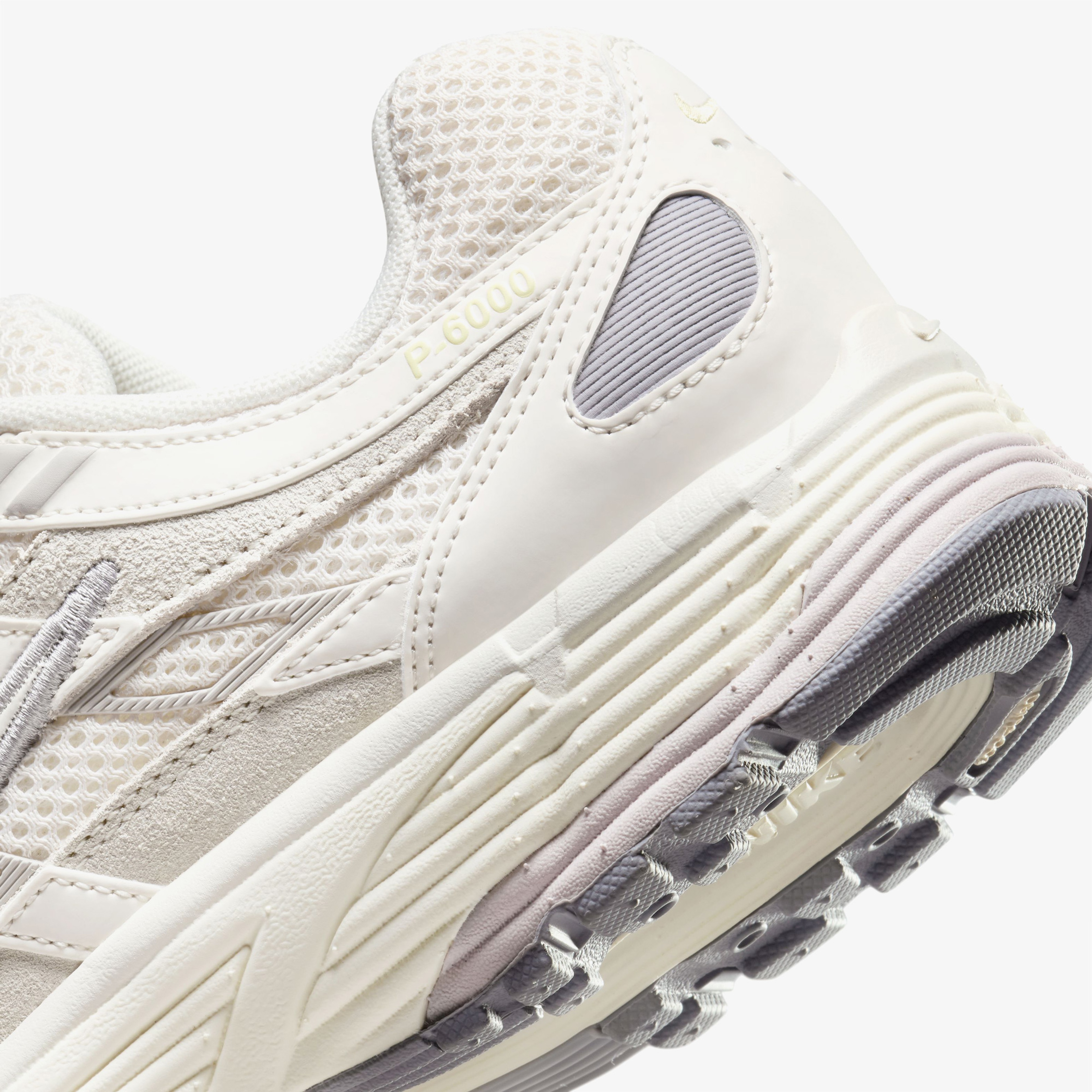 Nike P-6000 Premium Kadın Bej Spor Ayakkabı