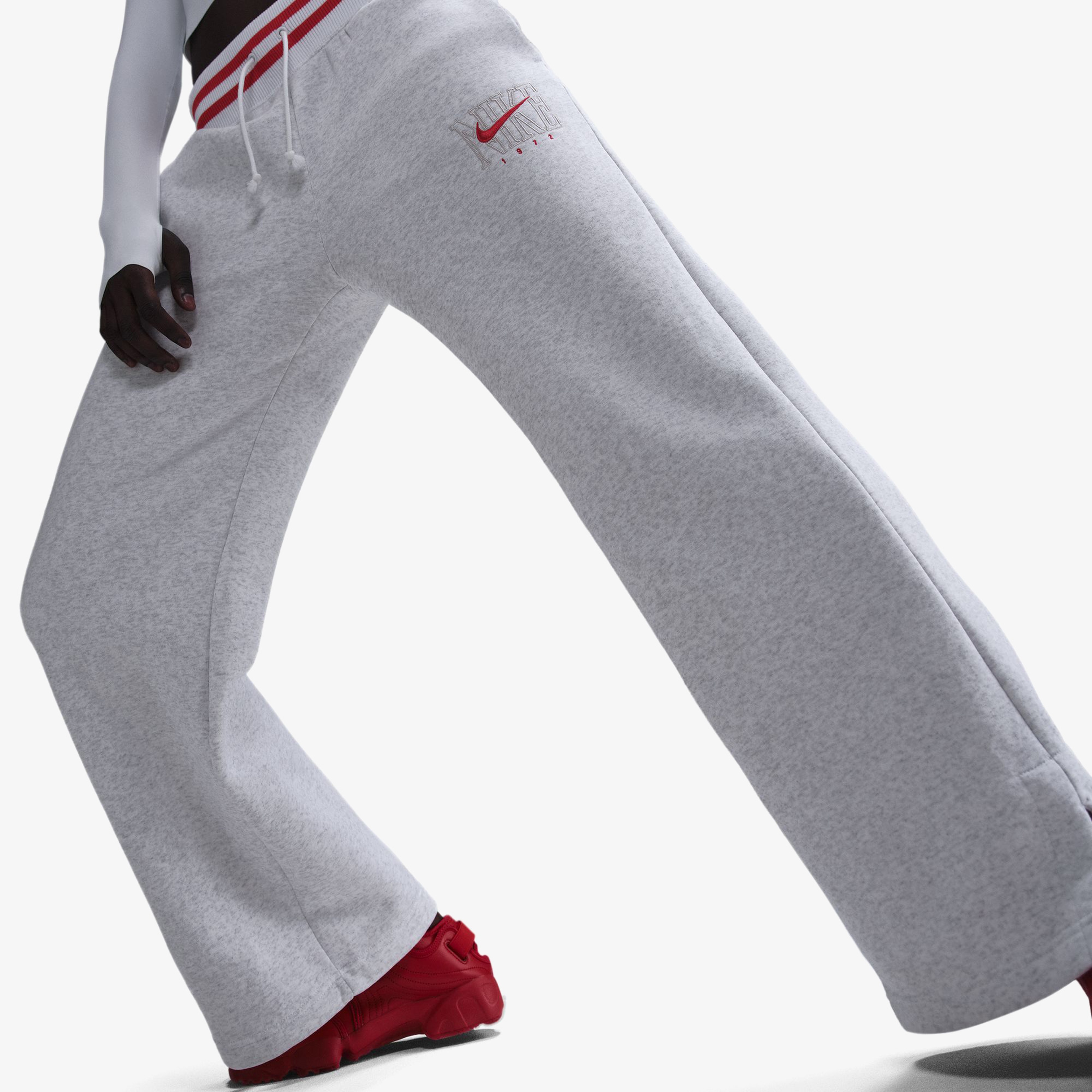 Nike Phoenix Fleece Wide Leg Kadın Beyaz Eşofman Altı