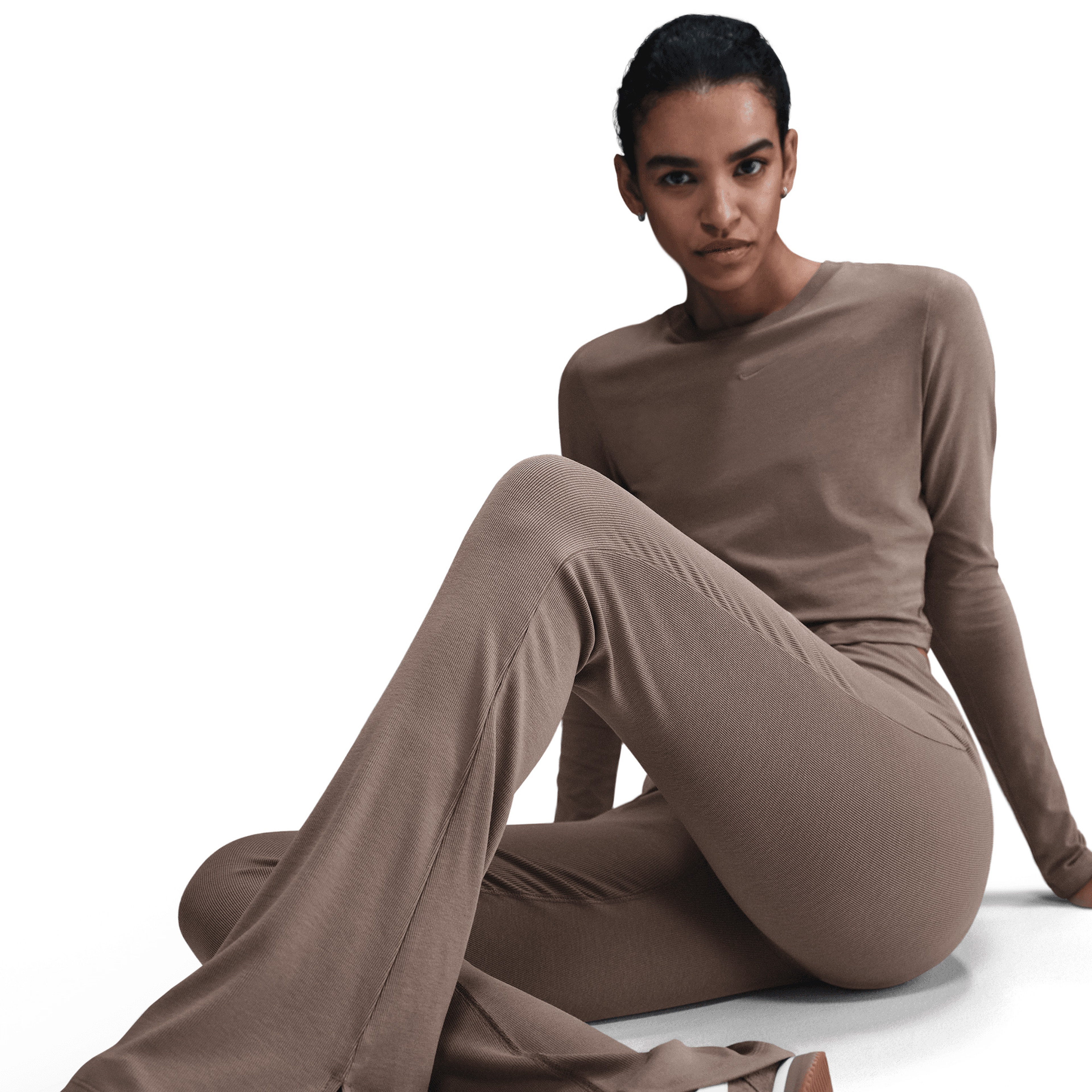 Nike Sportswear Chill Knit Mini Fitilli Kadın Kahverengi Tayt