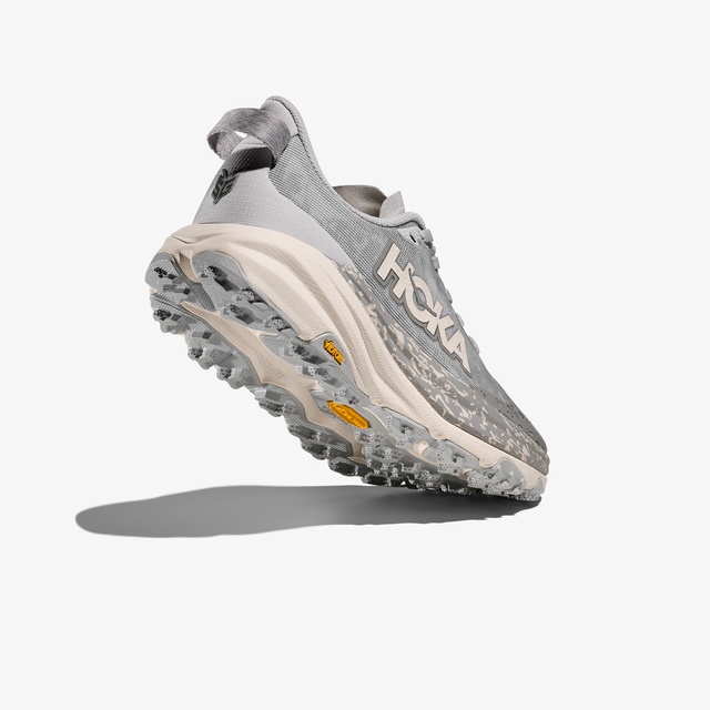 Hoka Hoka Speedgoat 6 Kadın Gri Outdoor Ayakkabı Occasion'da! Gri - 3. görsel