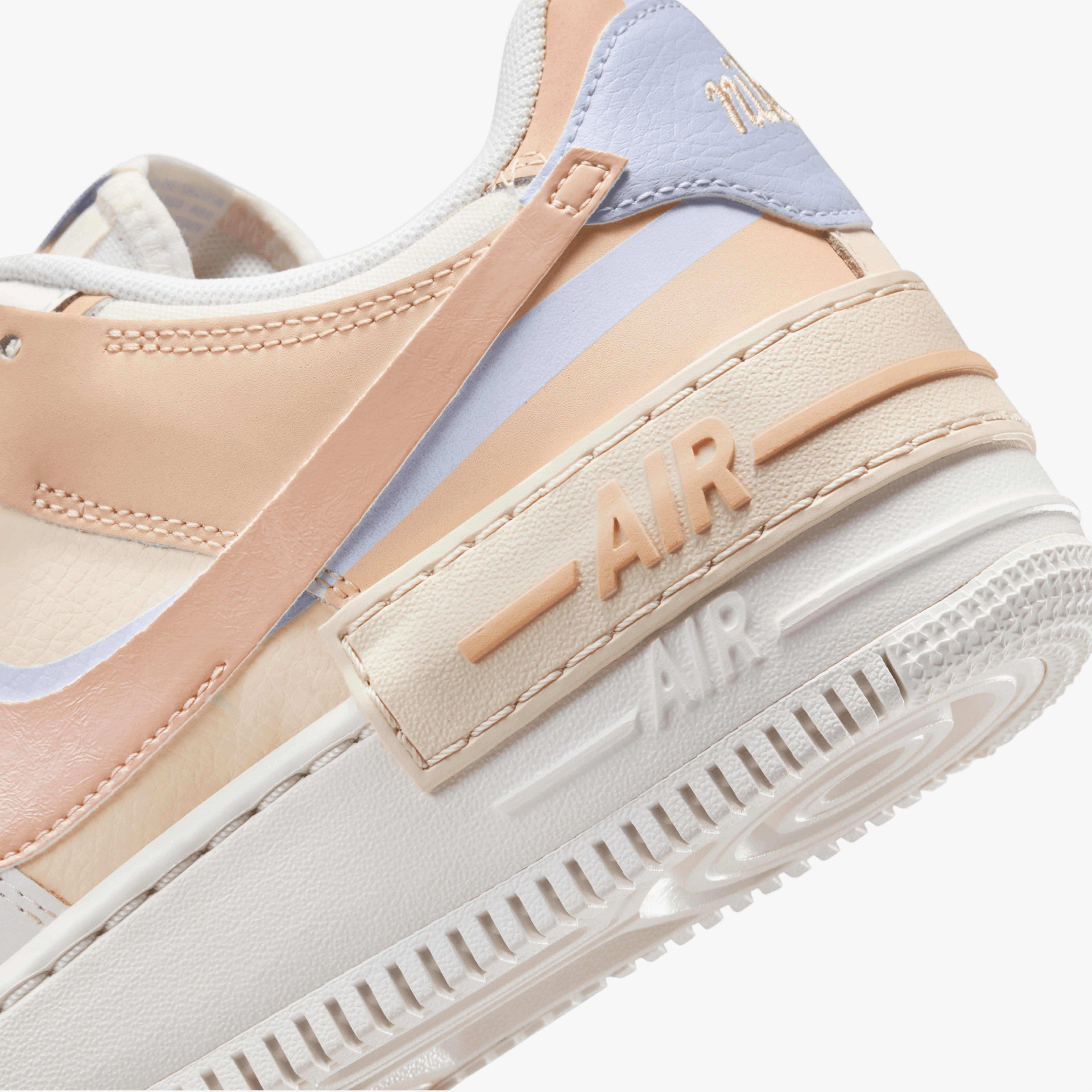 Nike Gamma Force Kadın Beyaz/Pembe Sneaker