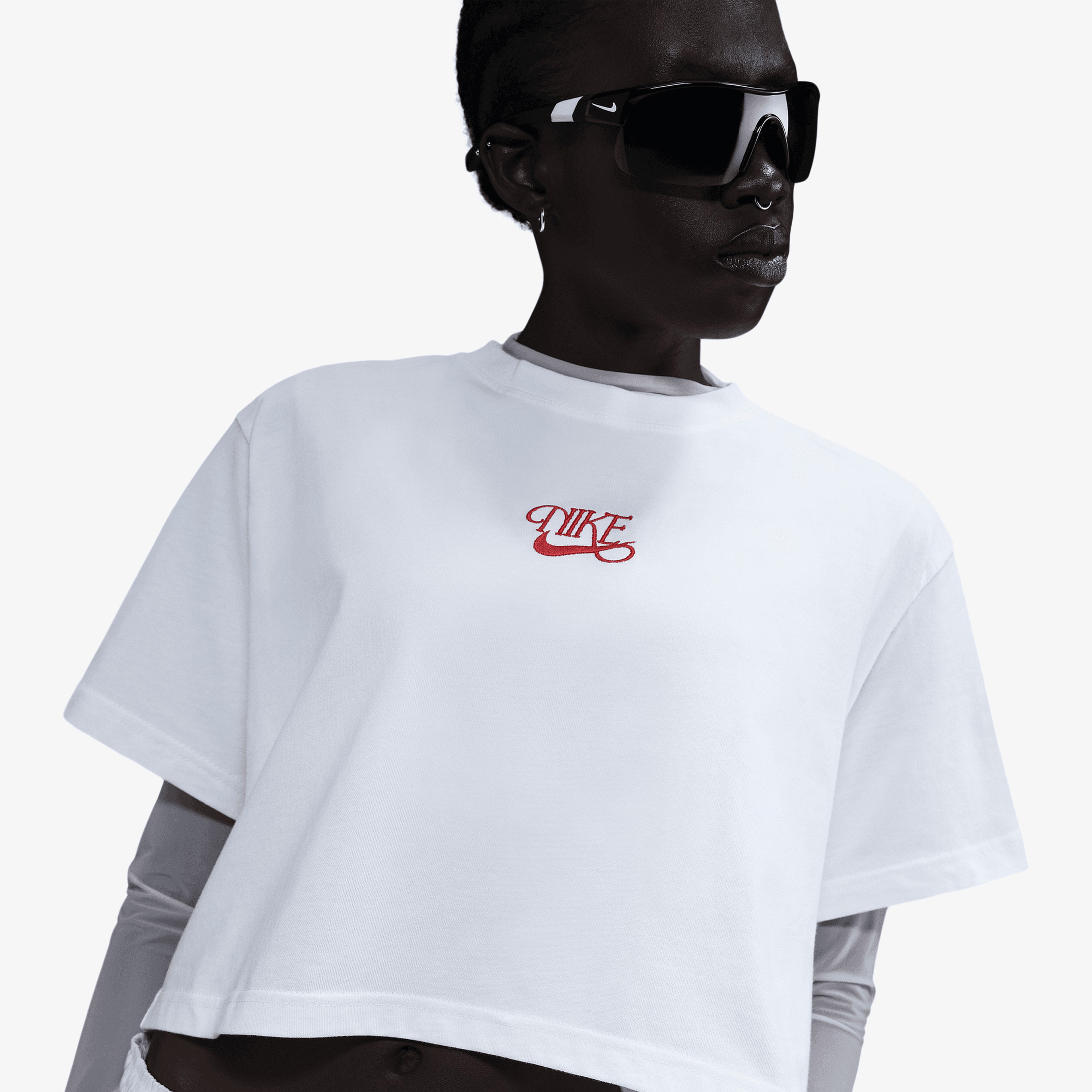 Nike Sportswear Crop Kadın Beyaz T-Shirt
