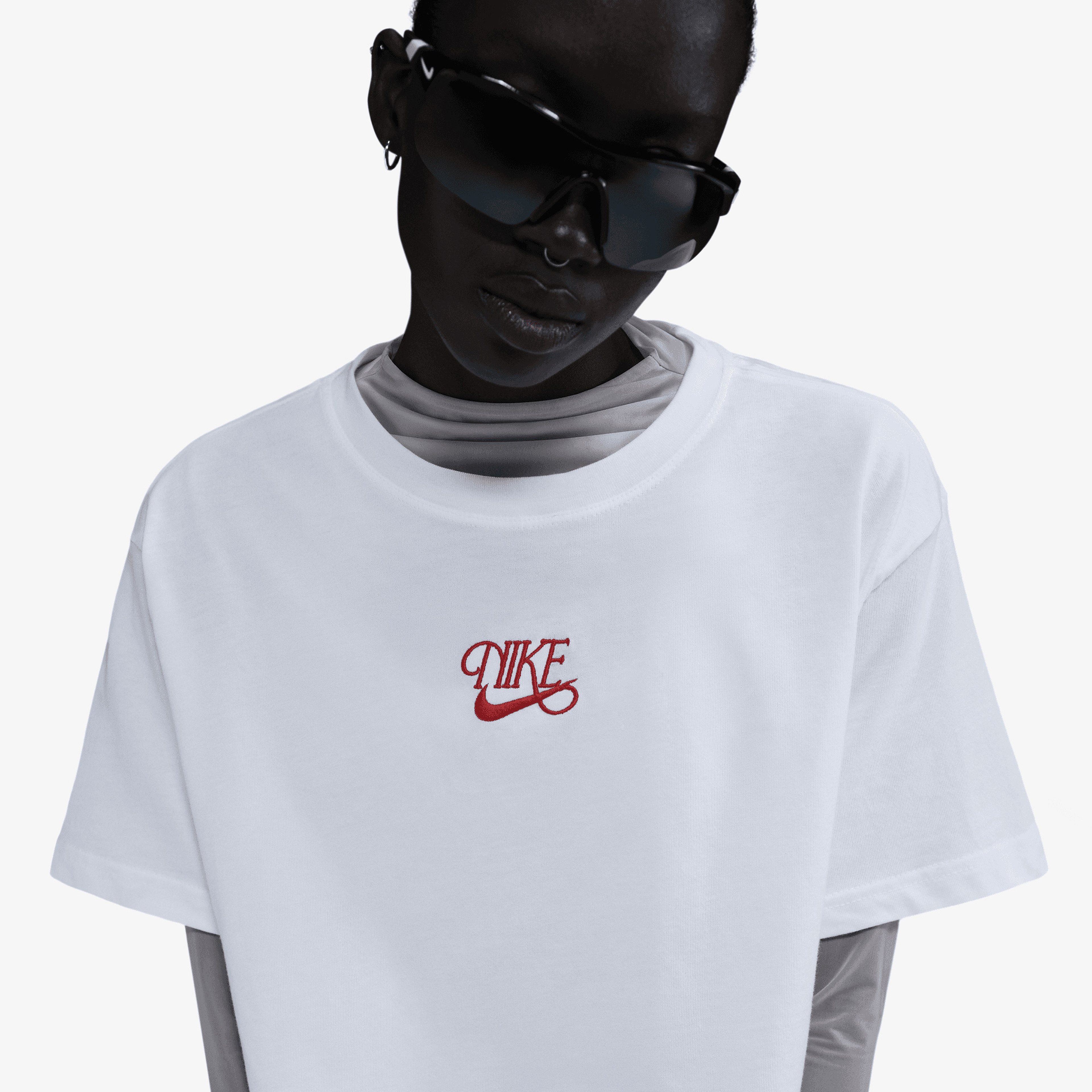 Nike Sportswear Crop Kadın Beyaz T-Shirt