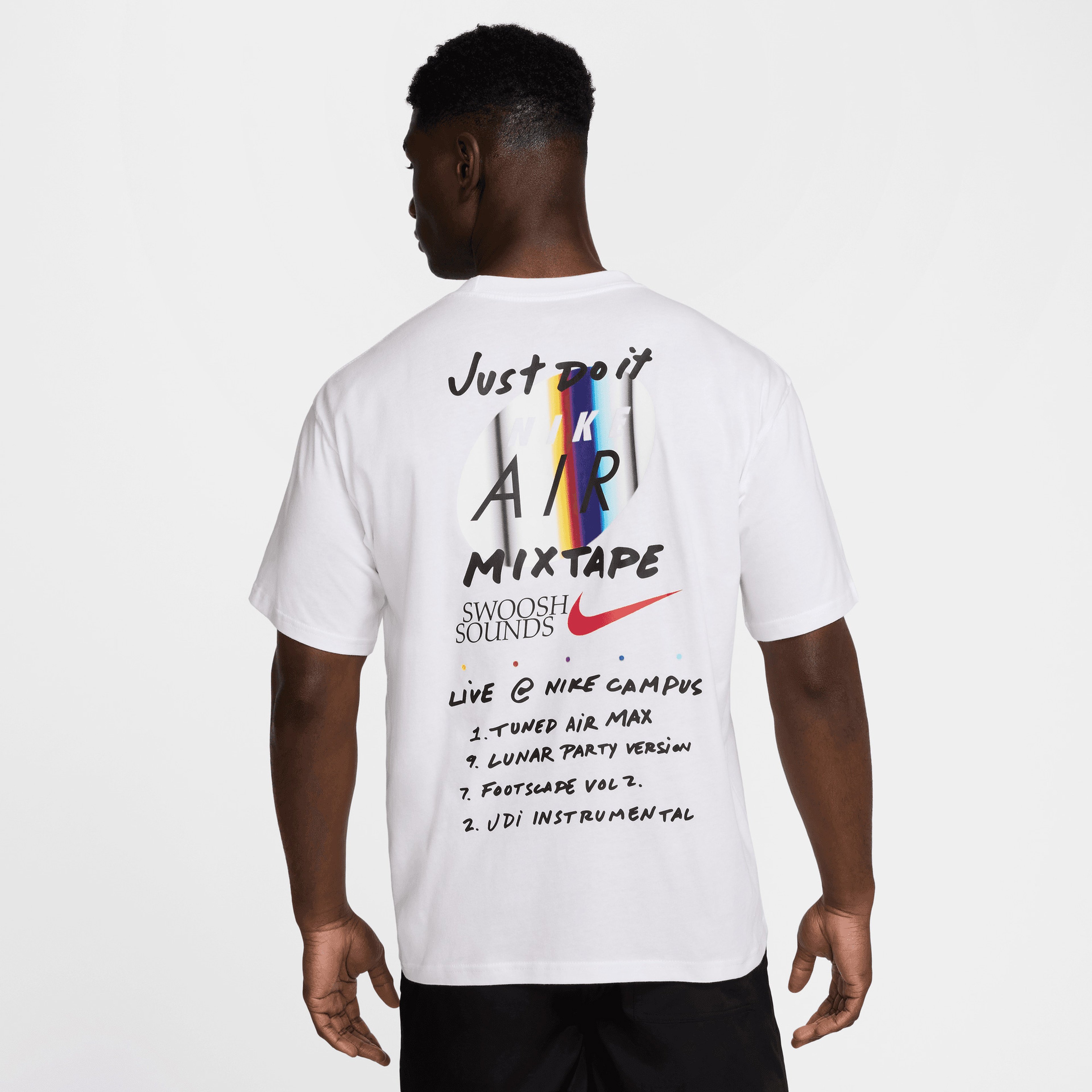 Nike OC Cosmic Erkek Beyaz T-Shirt