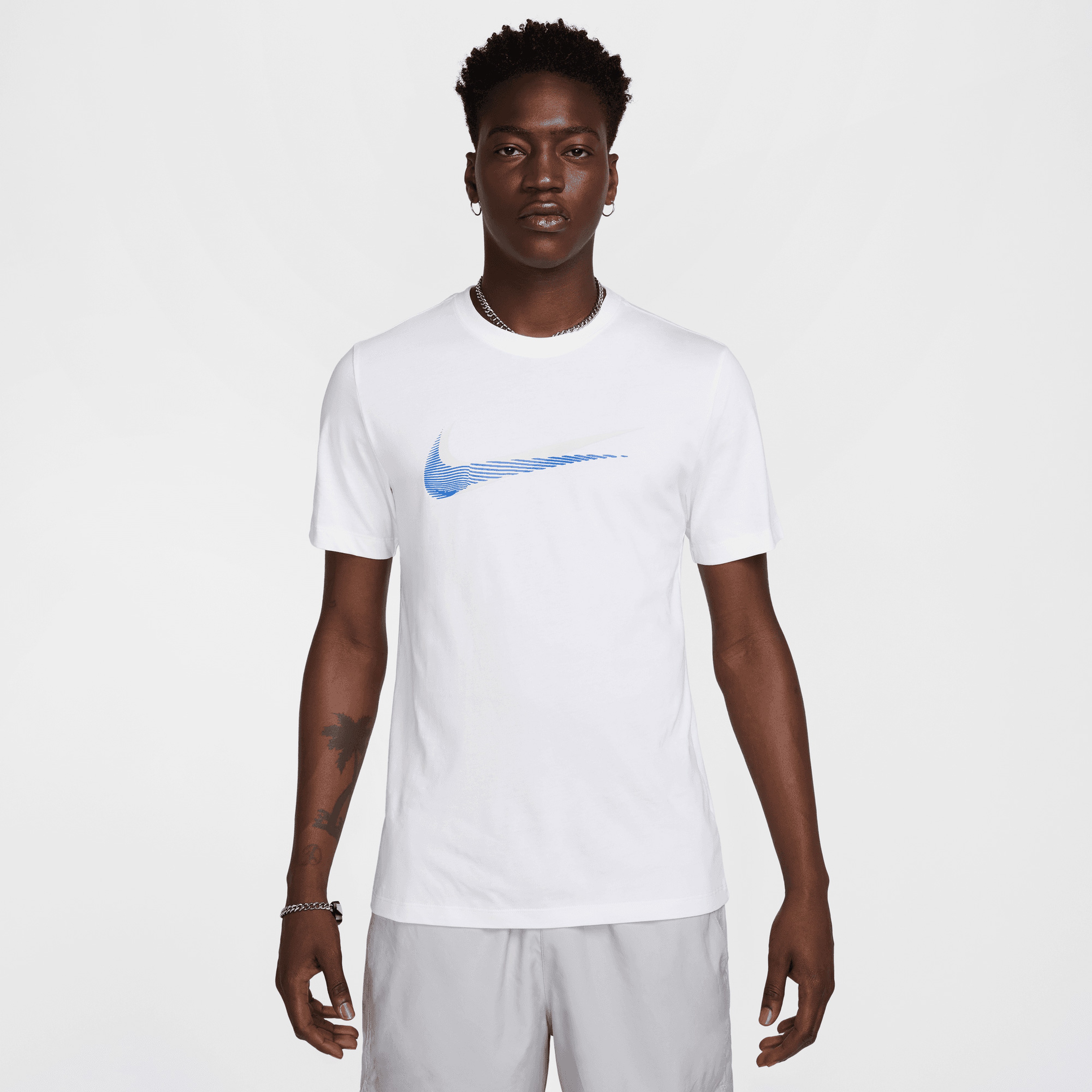 Nike Spring Swish Erkek Beyaz T-Shirt