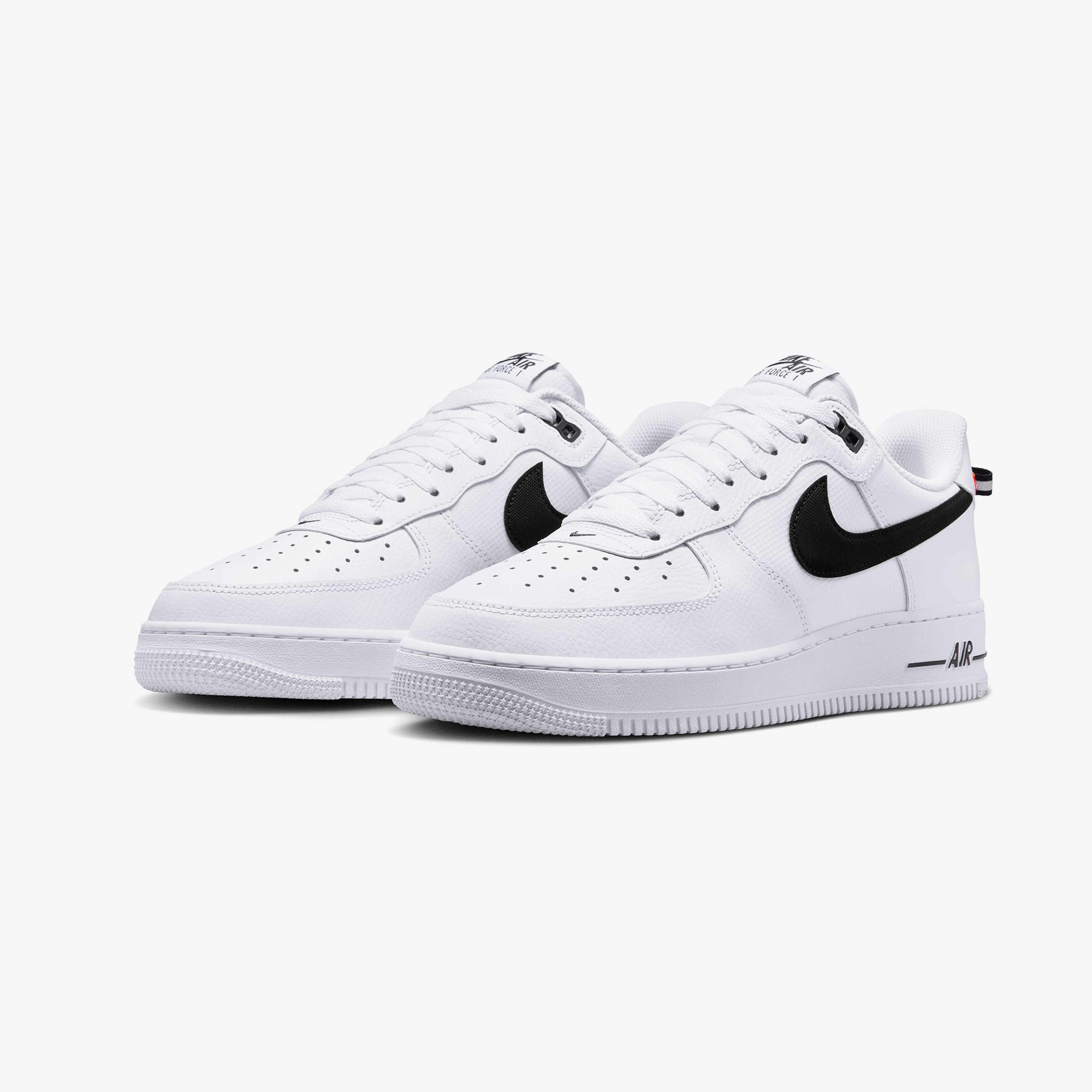 Nike Air Force 1 '07 LV8 Erkek Beyaz Sneaker