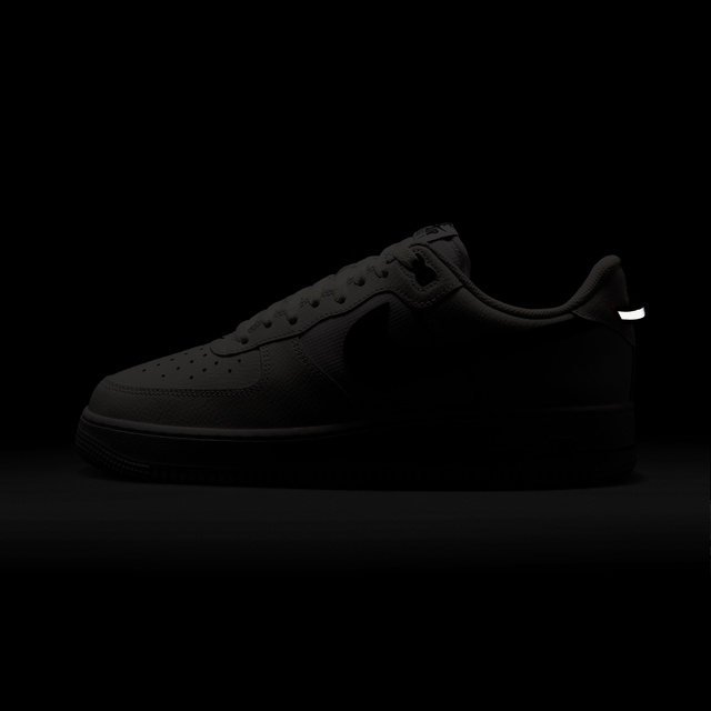 Nike Nike Air Force 1 '07 LV8 Erkek Beyaz Sneaker Occasion'da! Beyaz - 11. görsel