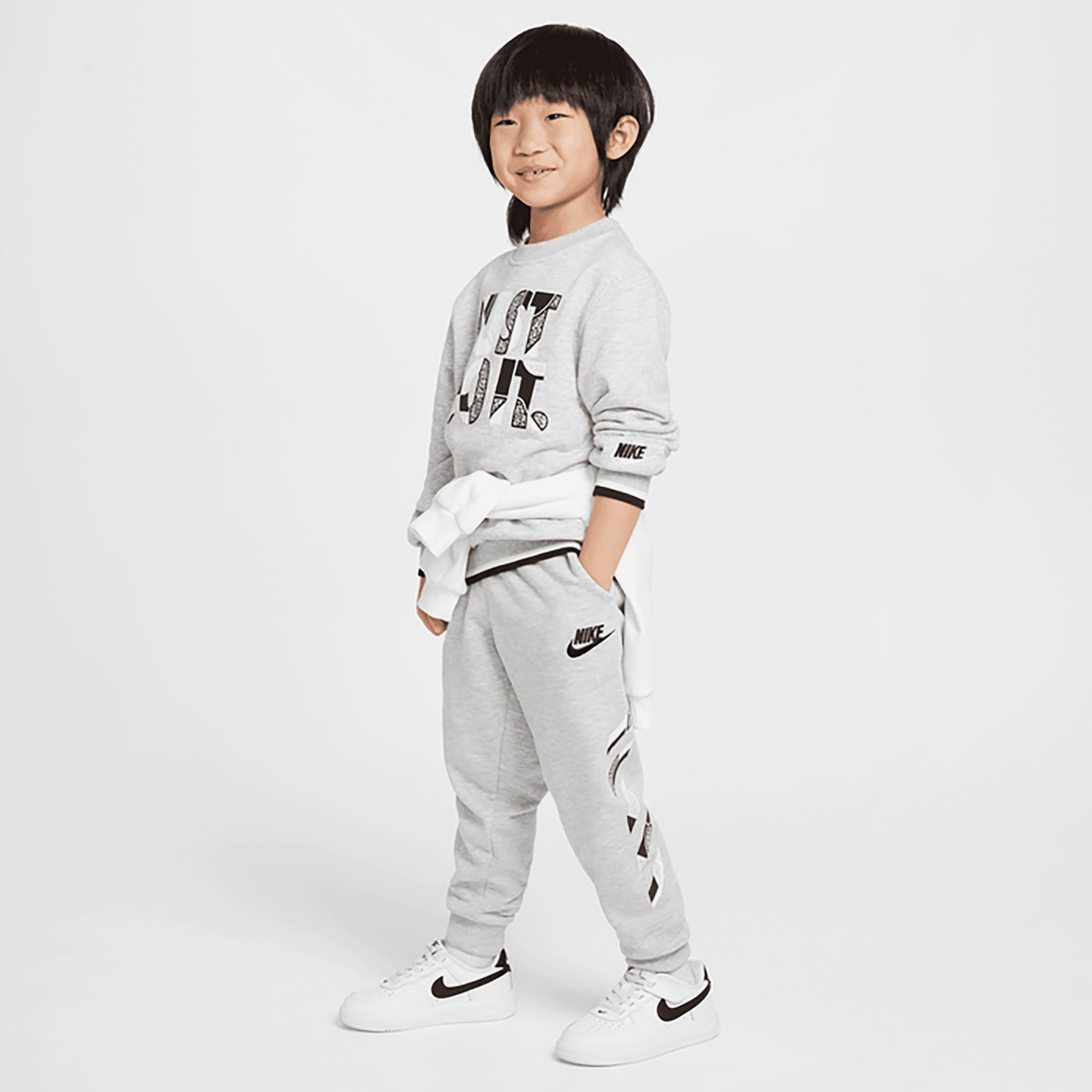 Nike Sportswear 'Outside The Lines' Çocuk Gri Eşofman Altı