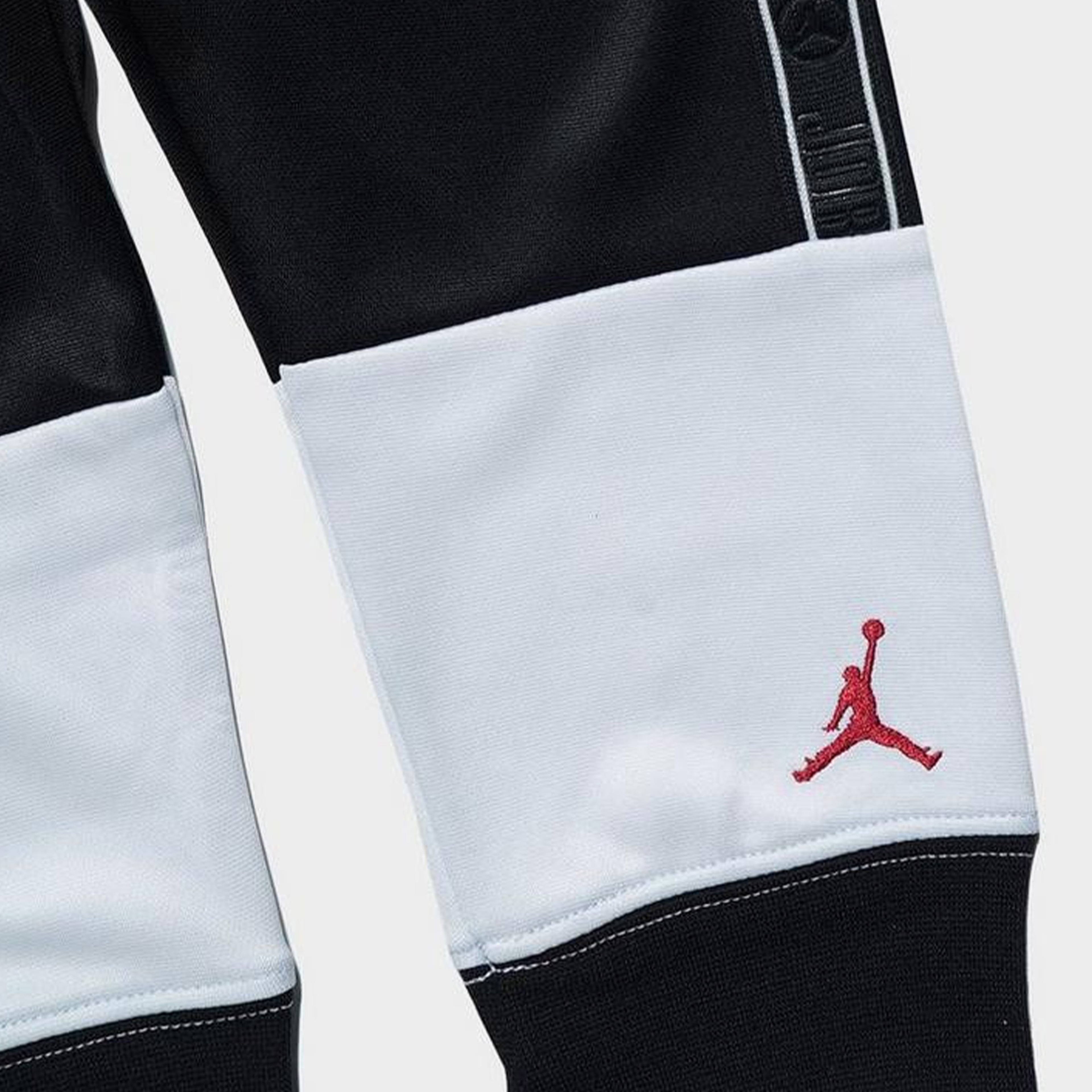Jordan Dri-FIT Colorblocked Bebek Siyah Eşofman Takımı