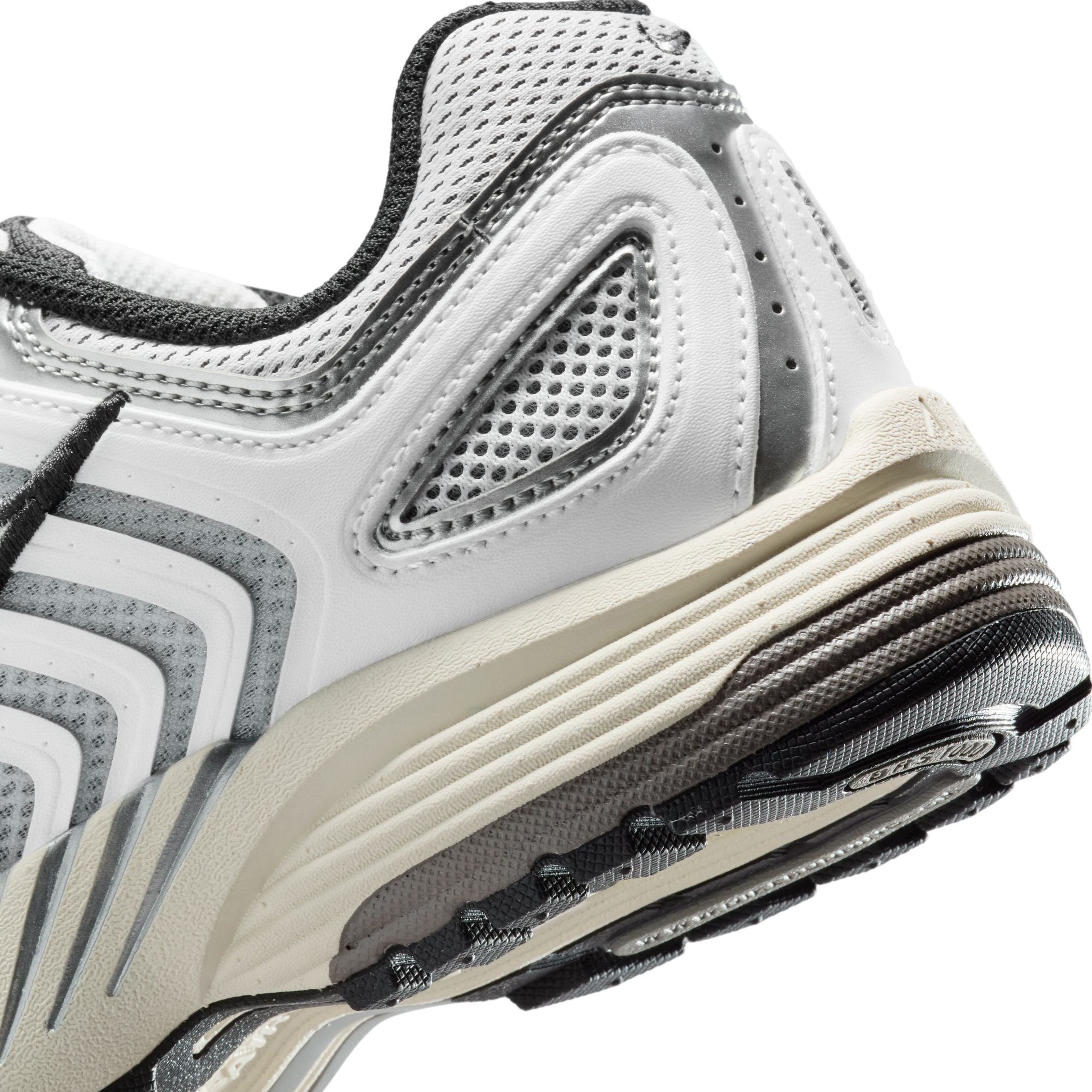 Nike Air Pegasus 2005 Kadın Gri Spor Ayakkabı