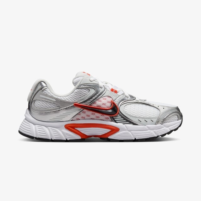 Nike Nike V5 RNR Kadın Beyaz Spor Ayakkabı Occasion'da! Beyaz - 2. görsel