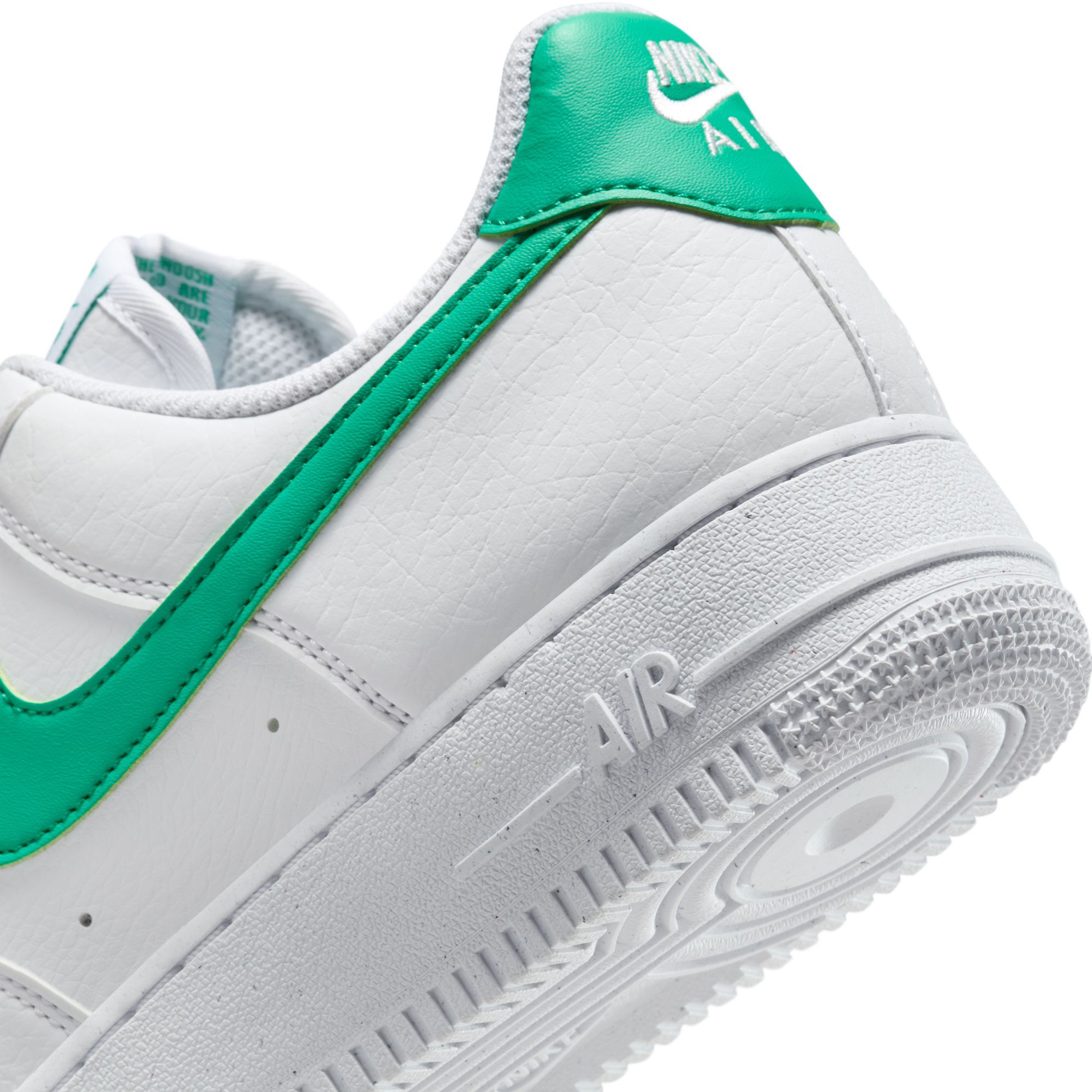 Nike Air Force 1 '07 Kadın Beyaz Sneaker