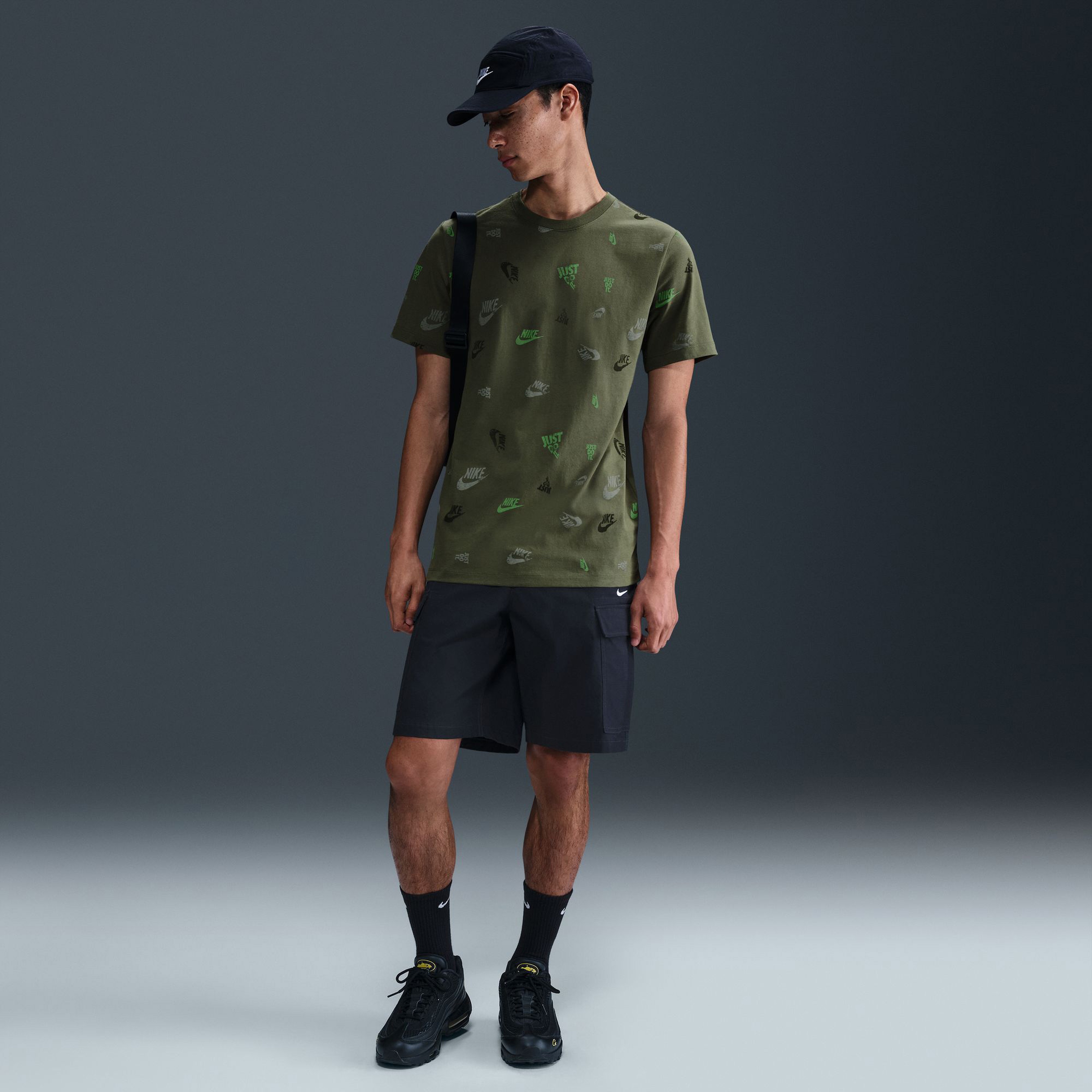 Nike Club Erkek Yeşil T-Shirt