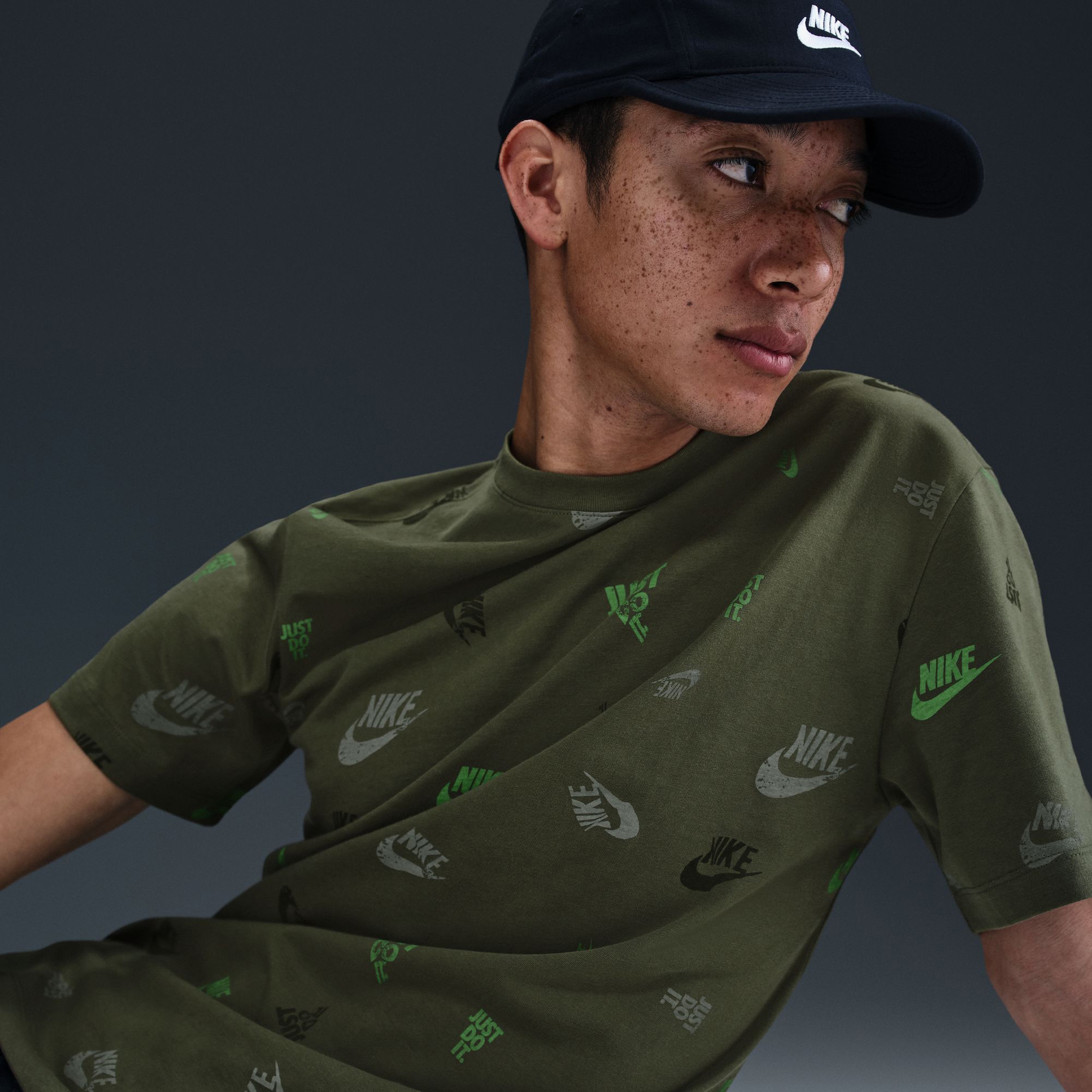 Nike Club Erkek Yeşil T-Shirt