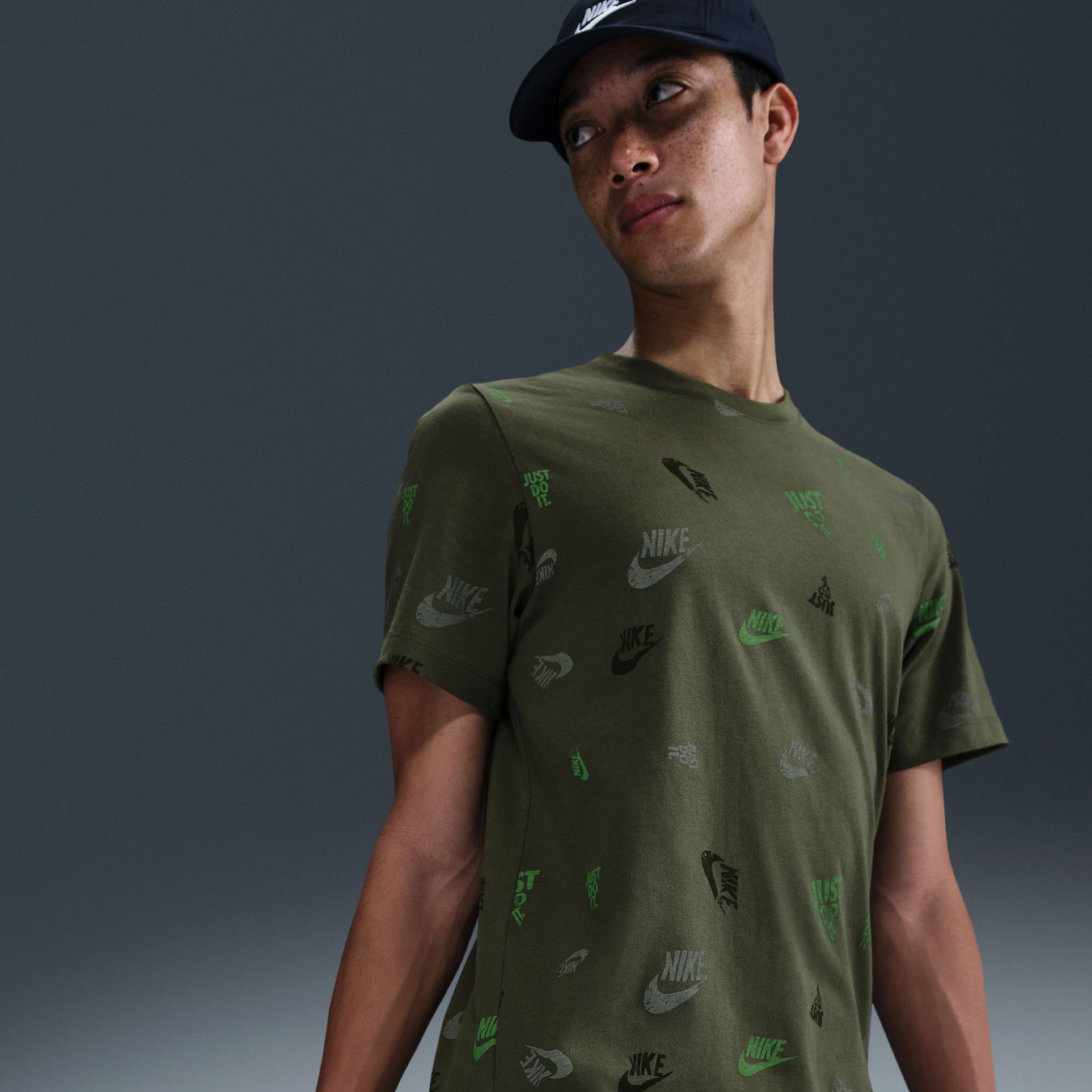 Nike Club Erkek Yeşil T-Shirt