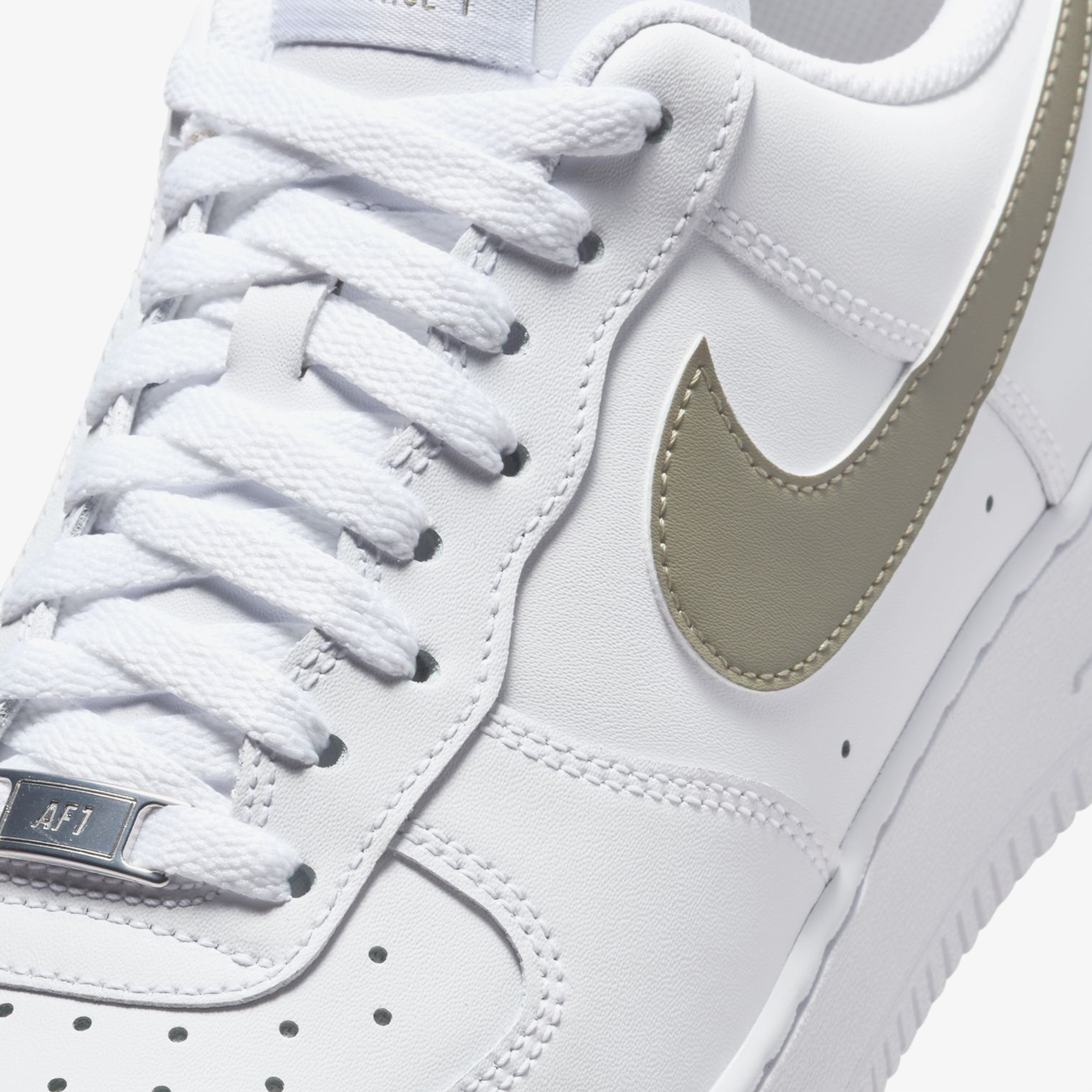 Nike Air Force 1 07' Erkek Beyaz Spor Ayakkabı