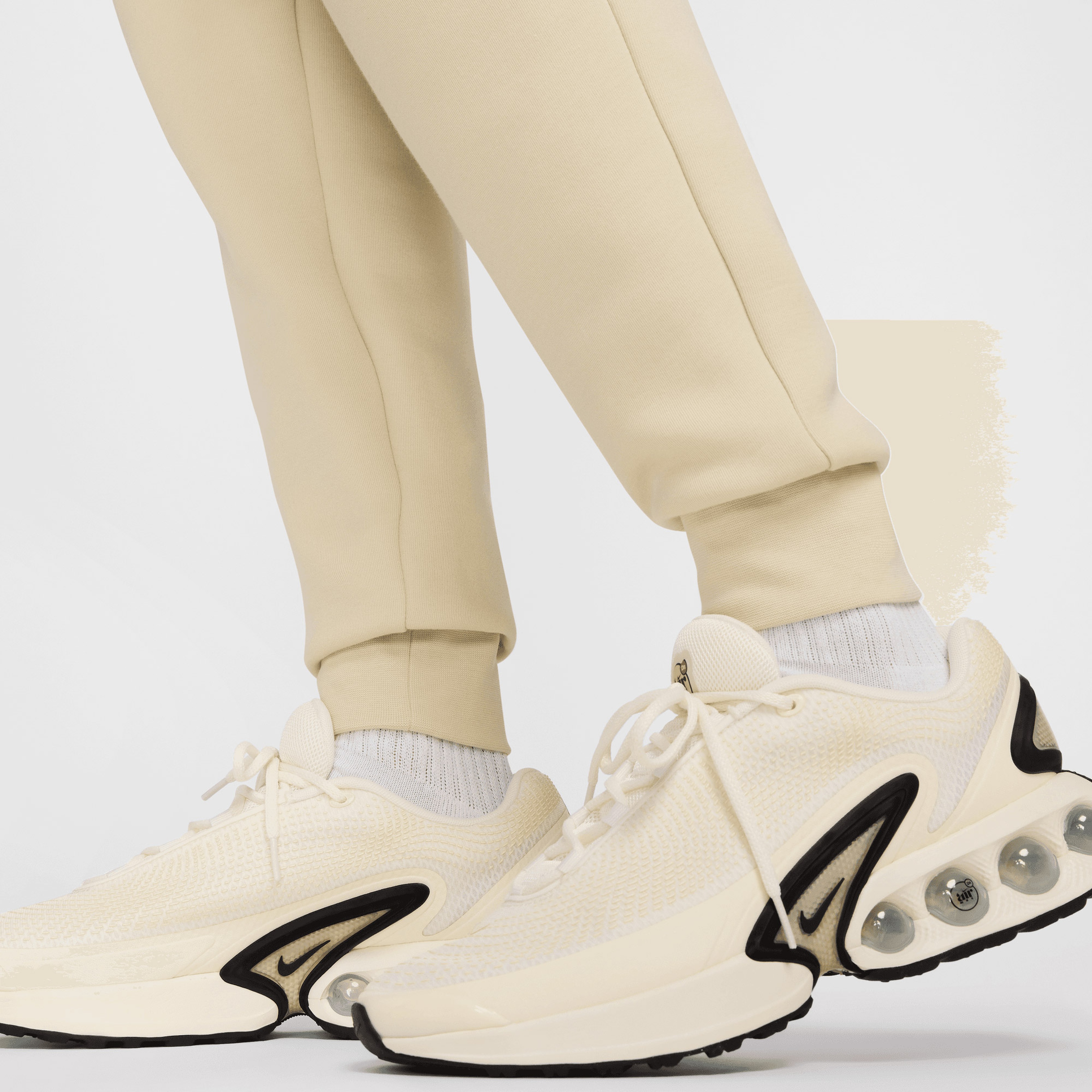 Nike Tech Fleece Erkek Krem Eşofman Altı