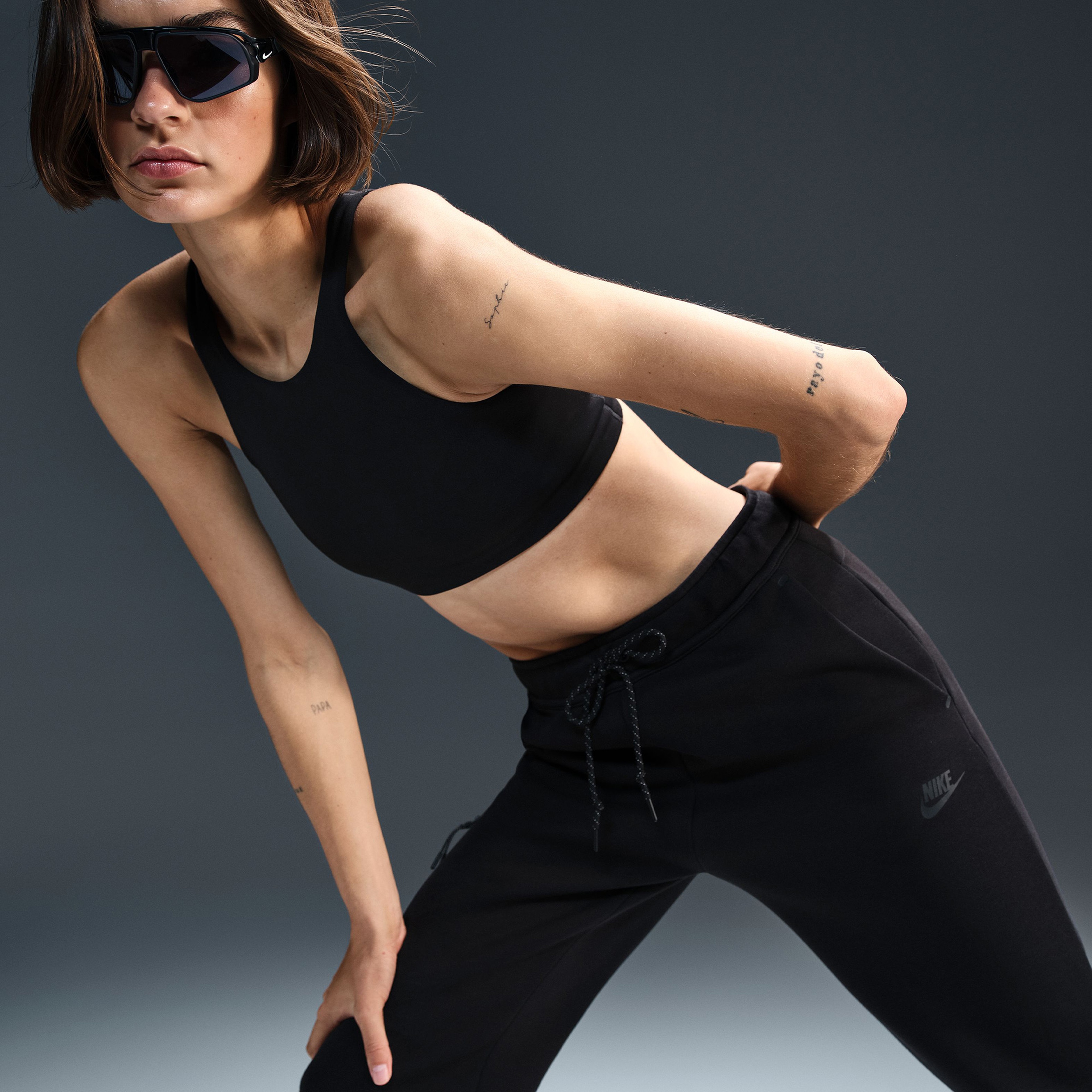 Nike Sportswear Tech Fleece Kadın Siyah Eşofman Altı