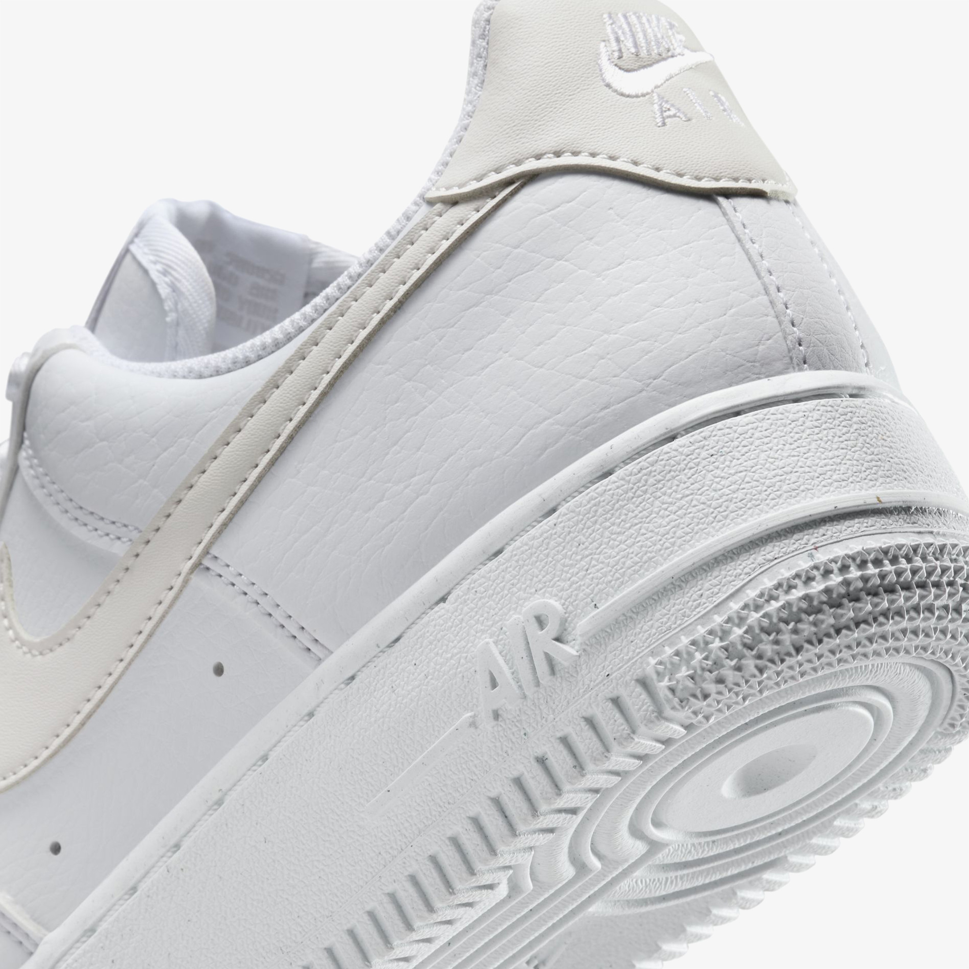 Nike Air Force 1'07 Next Nature Kadın Beyaz Sneaker