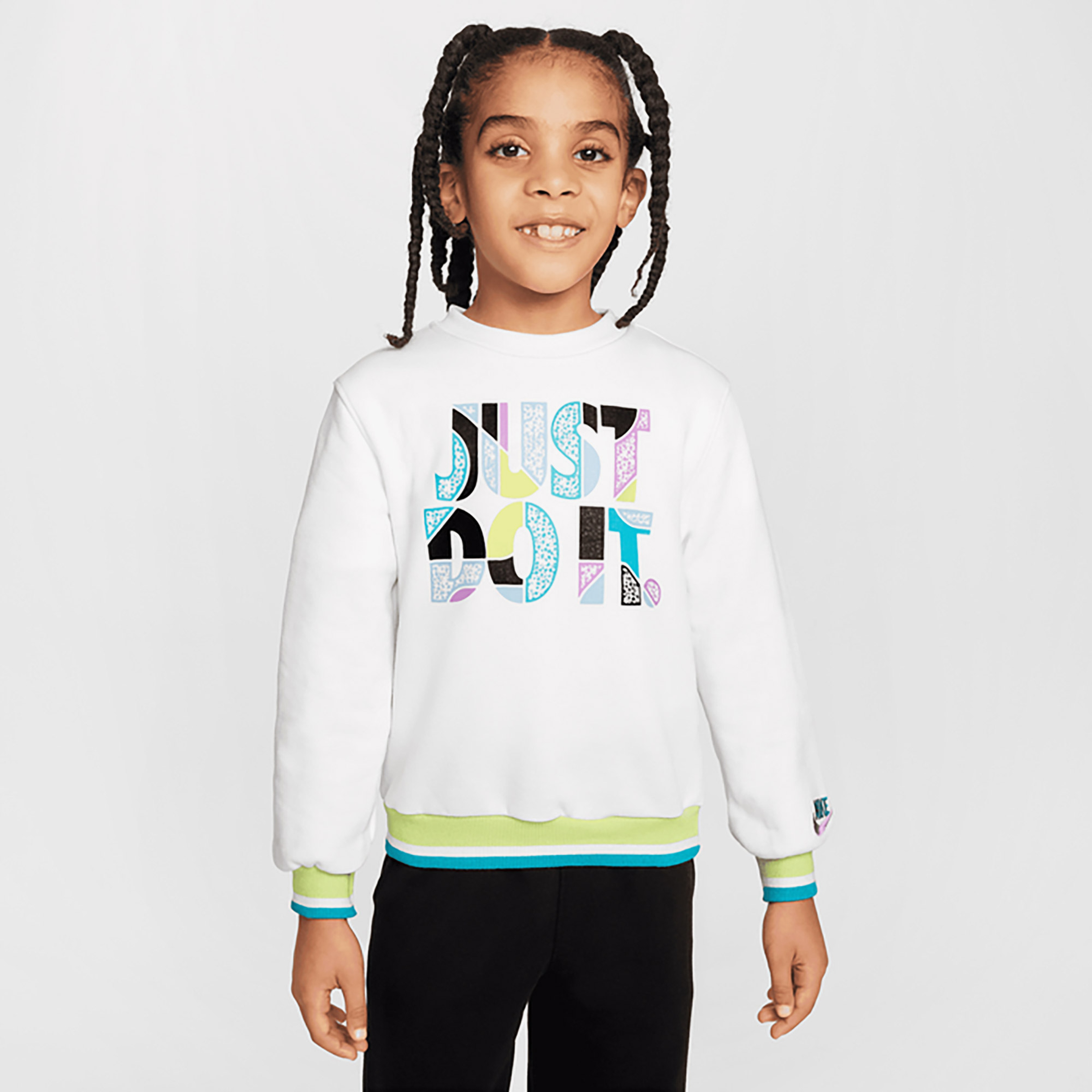 Nike Sportswear 'Outside The Lines' Çocuk Beyaz Swetashirt